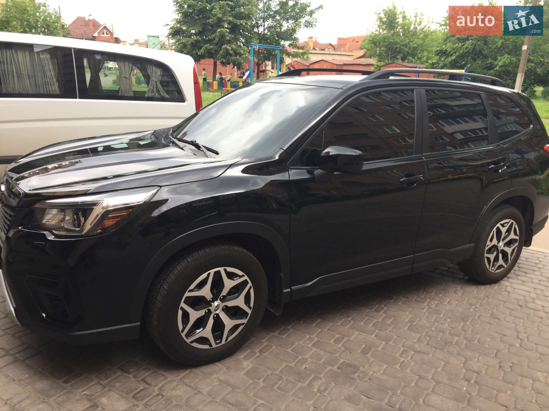 Subaru Forester 2018 VIN JF2SKAEC6KH440080 фото оголошення 3 з 28