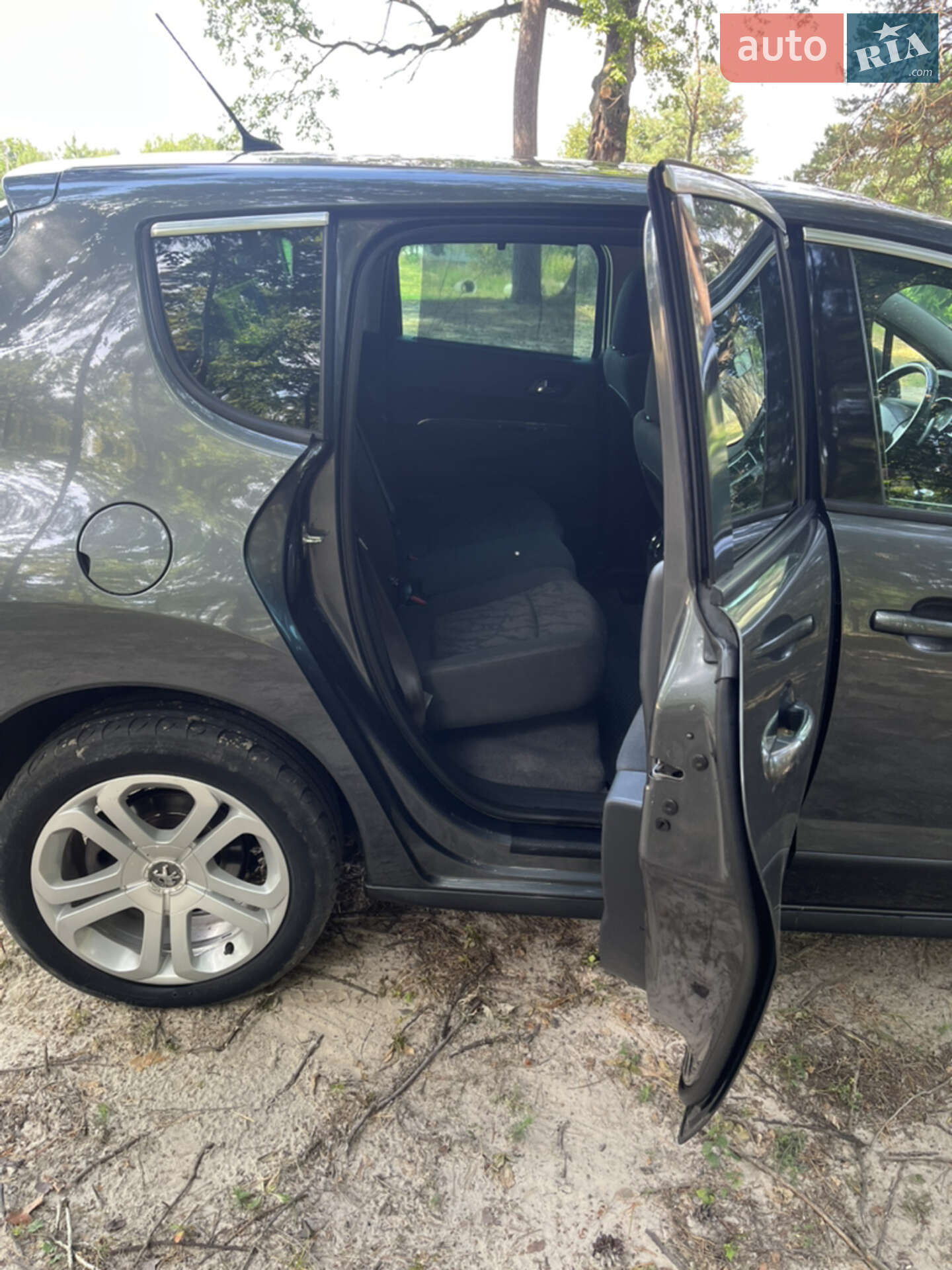 Peugeot 3008 2012 VIN VF30U9HR8CS160986 фото оголошення 16 з 44