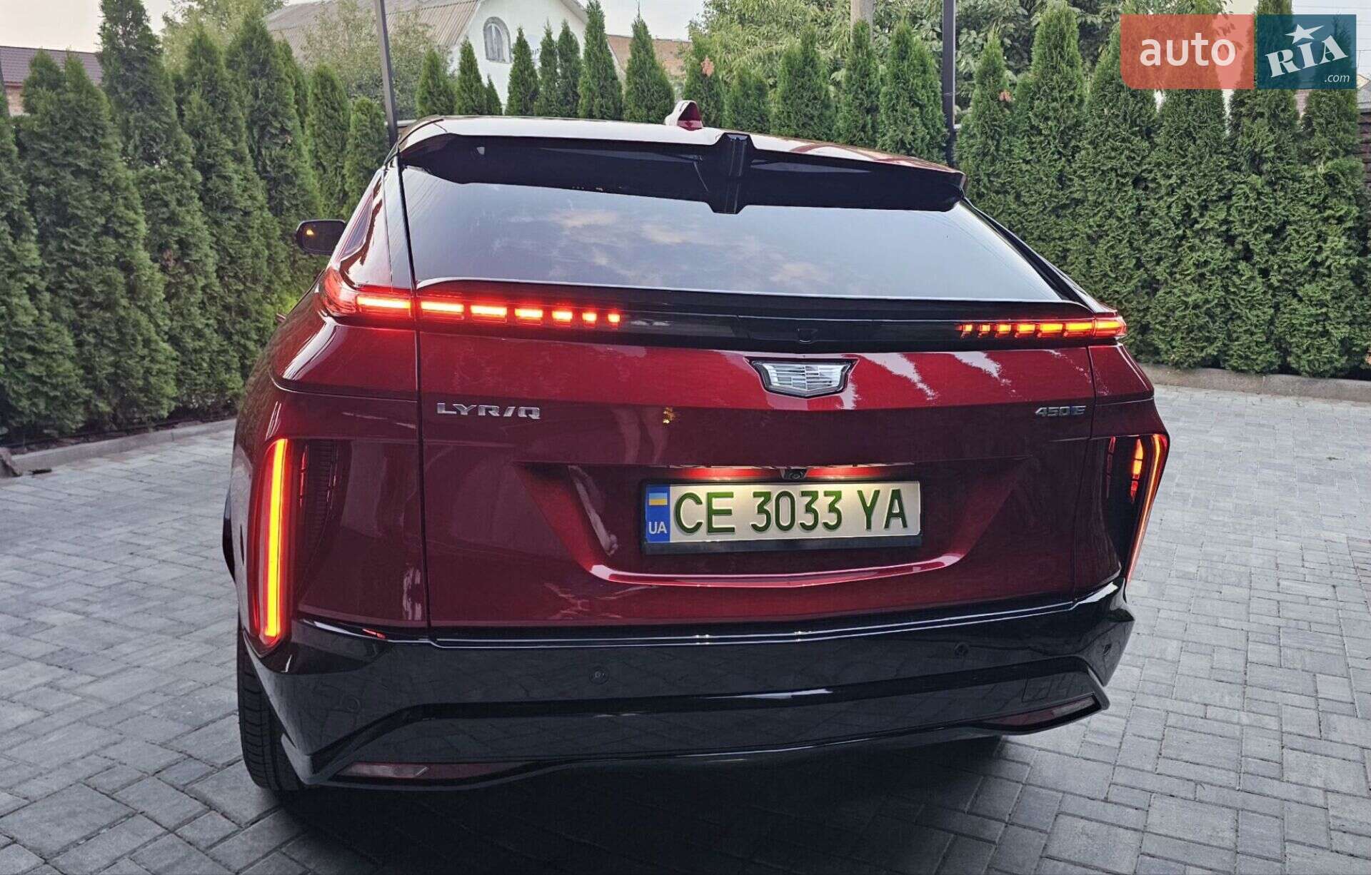 Cadillac Lyriq 2024 VIN 1GYKPWRK3RZ138114 фото оголошення 3 з 57