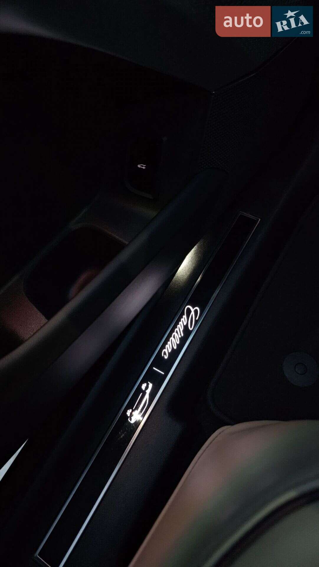 Cadillac Lyriq 2024 VIN 1GYKPWRK3RZ138114 фото оголошення 14 з 57