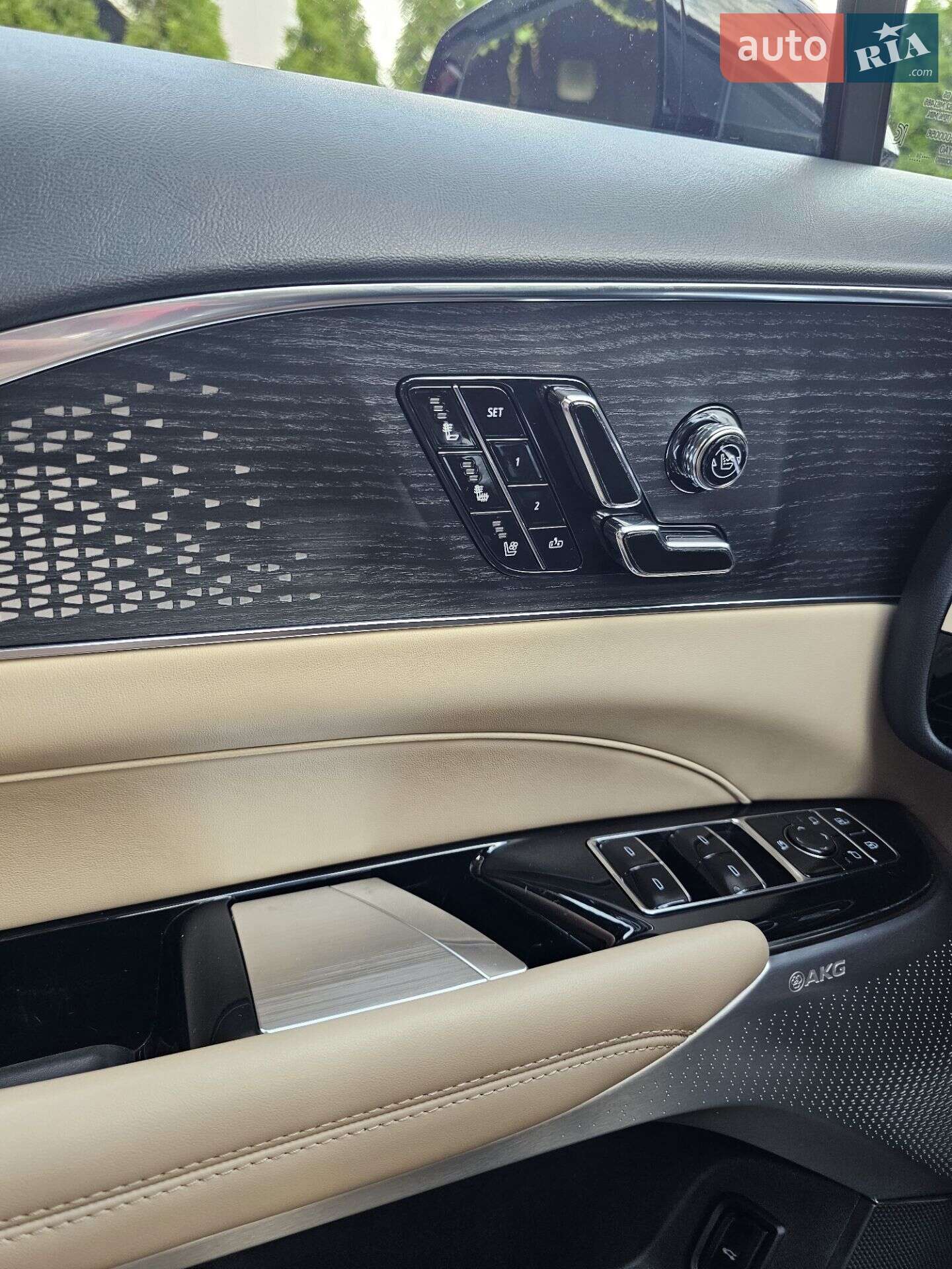 Cadillac Lyriq 2024 VIN 1GYKPWRK3RZ138114 фото оголошення 40 з 57