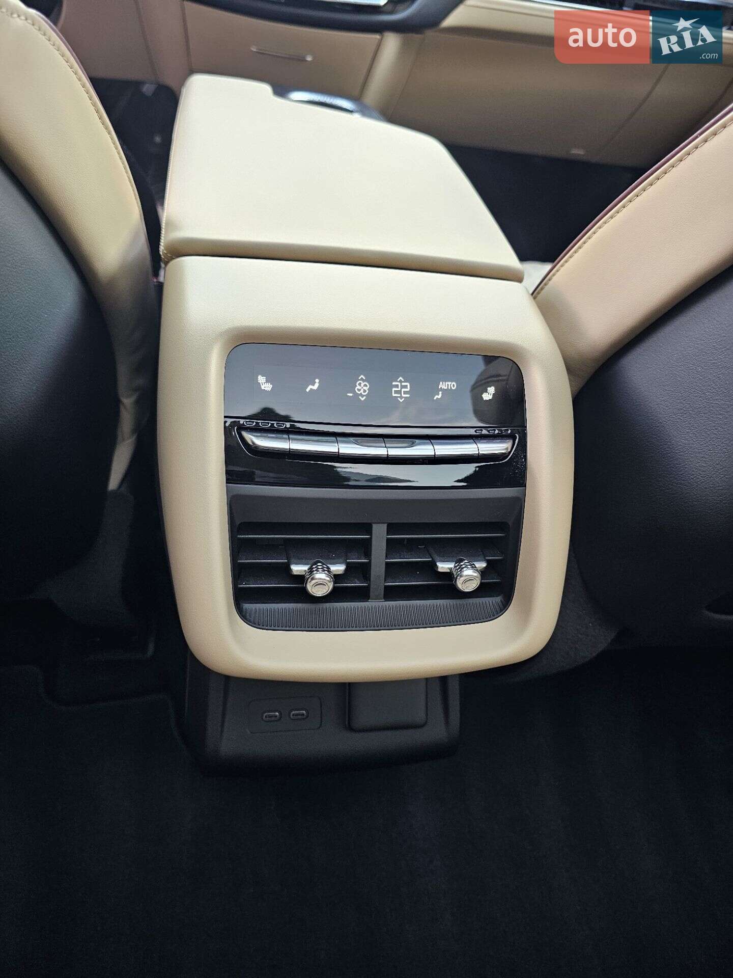 Cadillac Lyriq 2024 VIN 1GYKPWRK3RZ138114 фото оголошення 54 з 57
