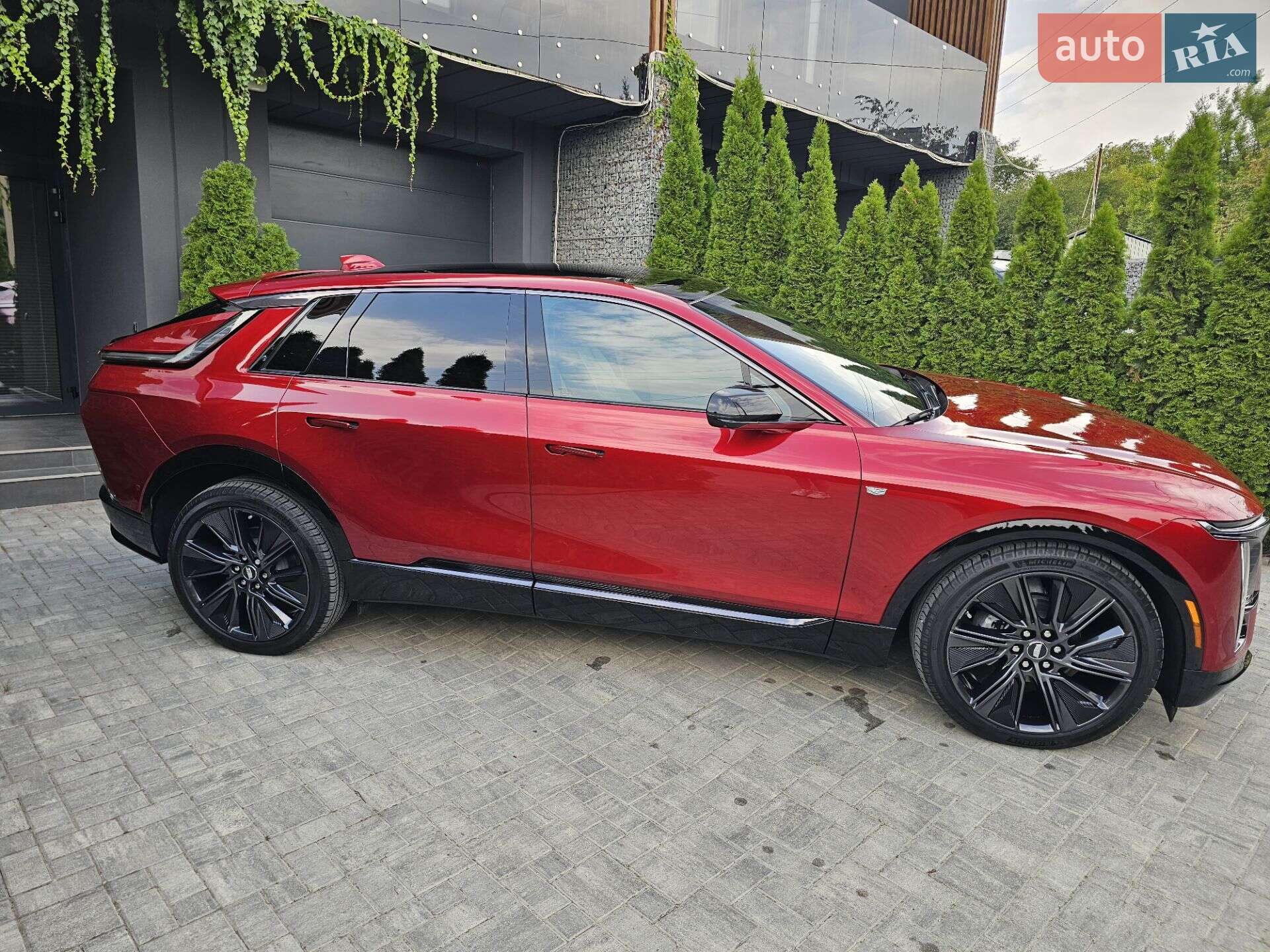 Cadillac Lyriq 2024 VIN 1GYKPWRK3RZ138114 фото оголошення 56 з 57