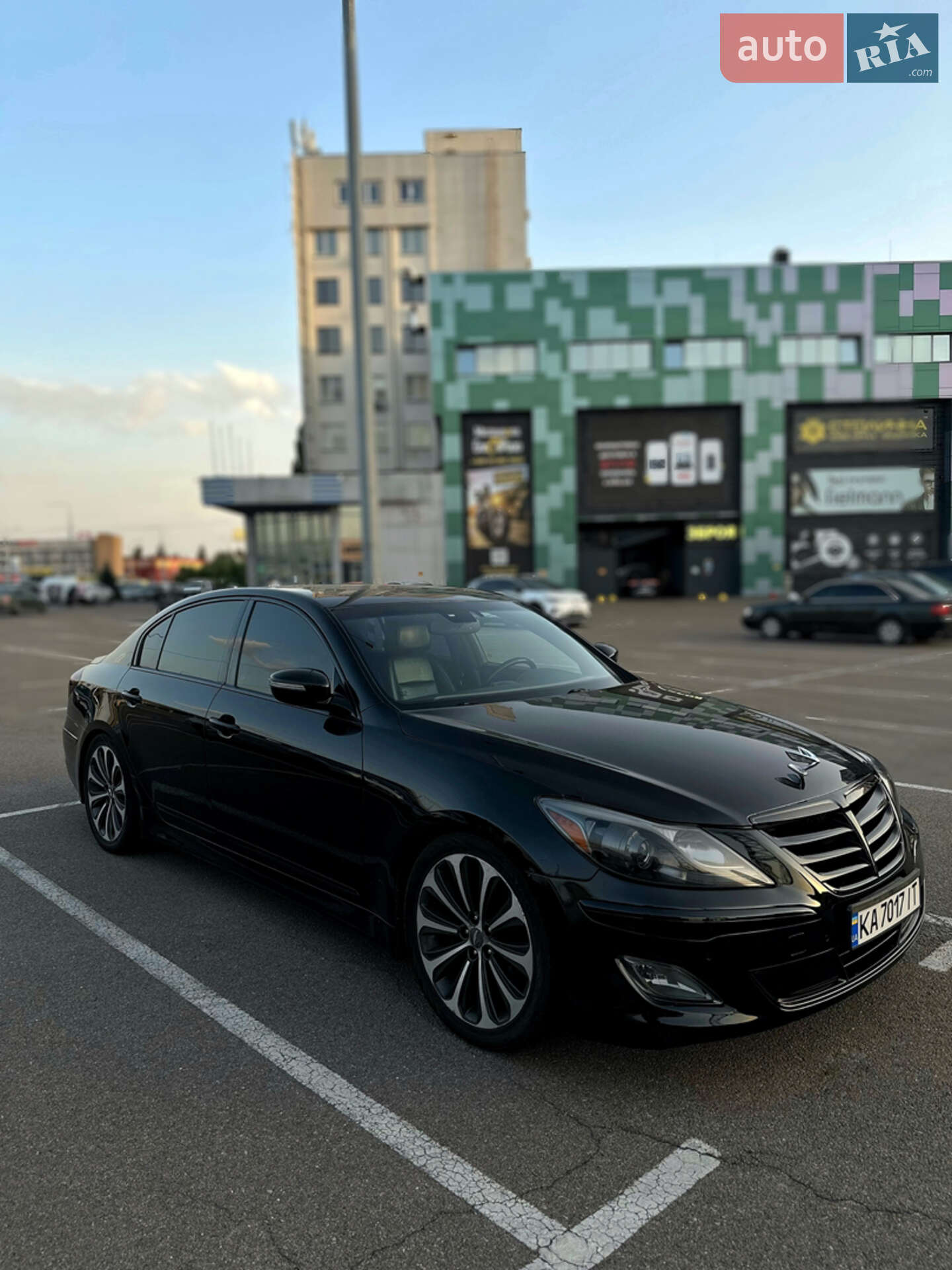 Hyundai Genesis 2011 VIN KMHGC4DH1CU162743 фото оголошення 2 з 13