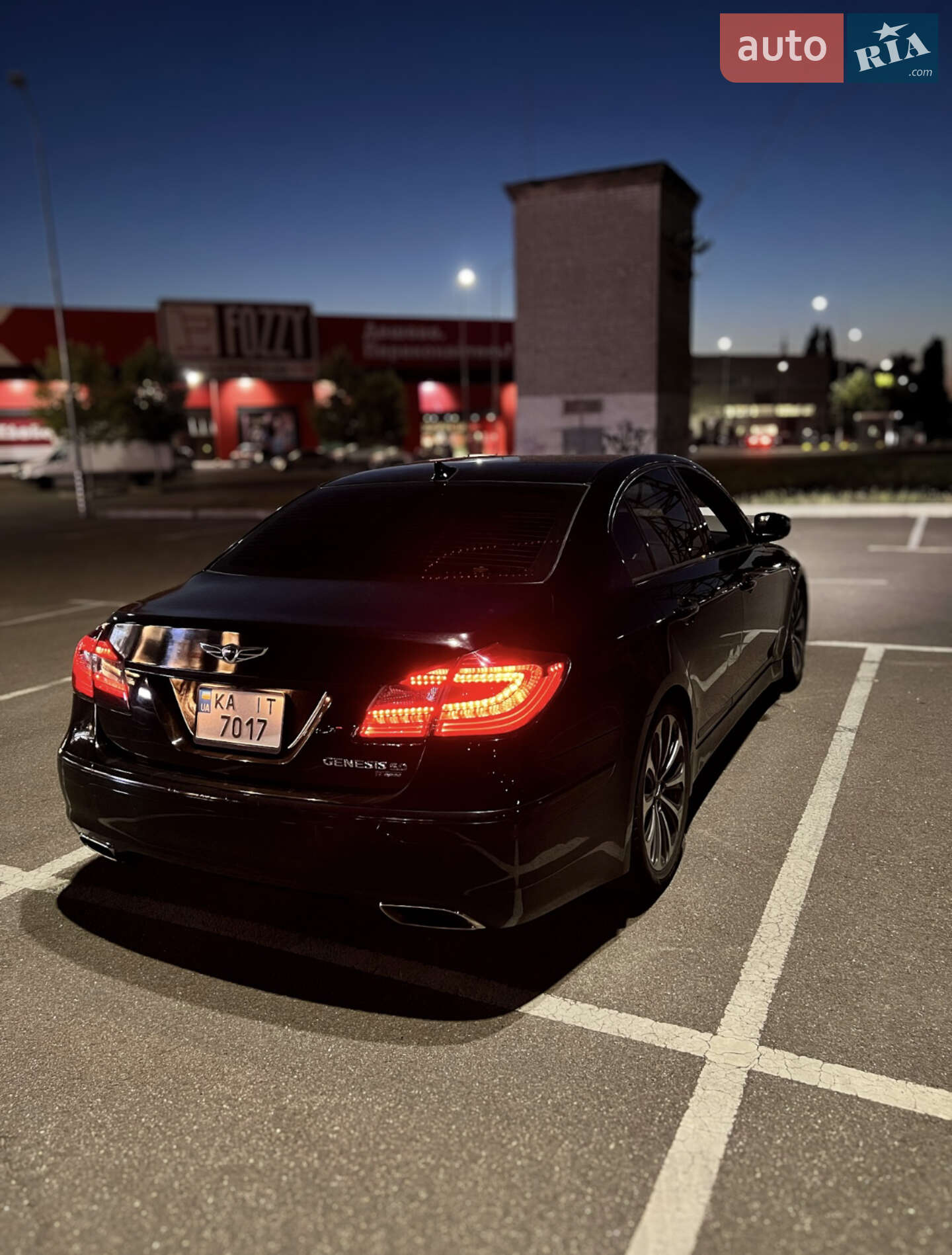 Hyundai Genesis 2011 VIN KMHGC4DH1CU162743 фото оголошення 10 з 13
