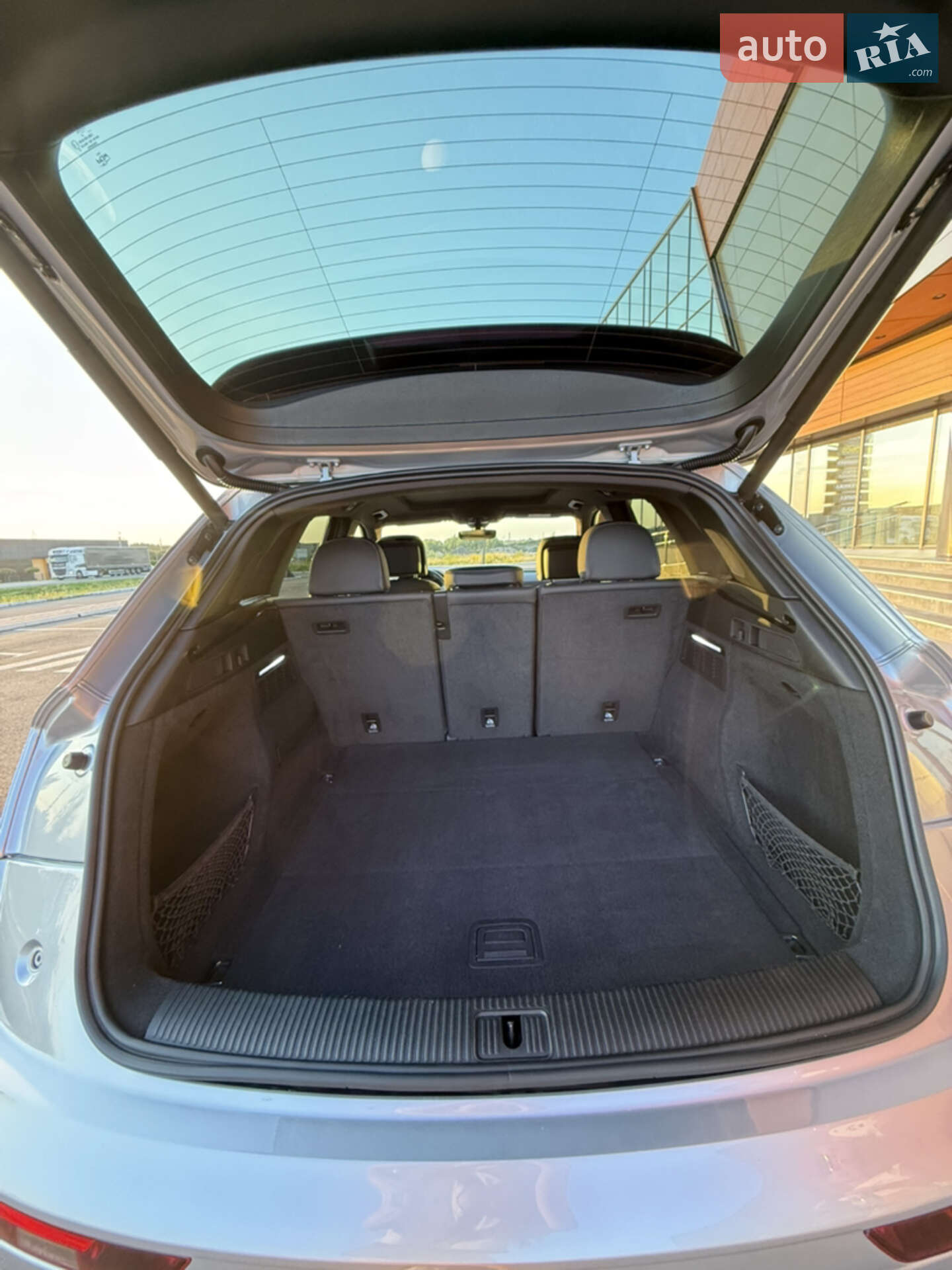 Audi Q5 2020 VIN WA1BAAFY1M2018875 фото оголошення 21 з 22
