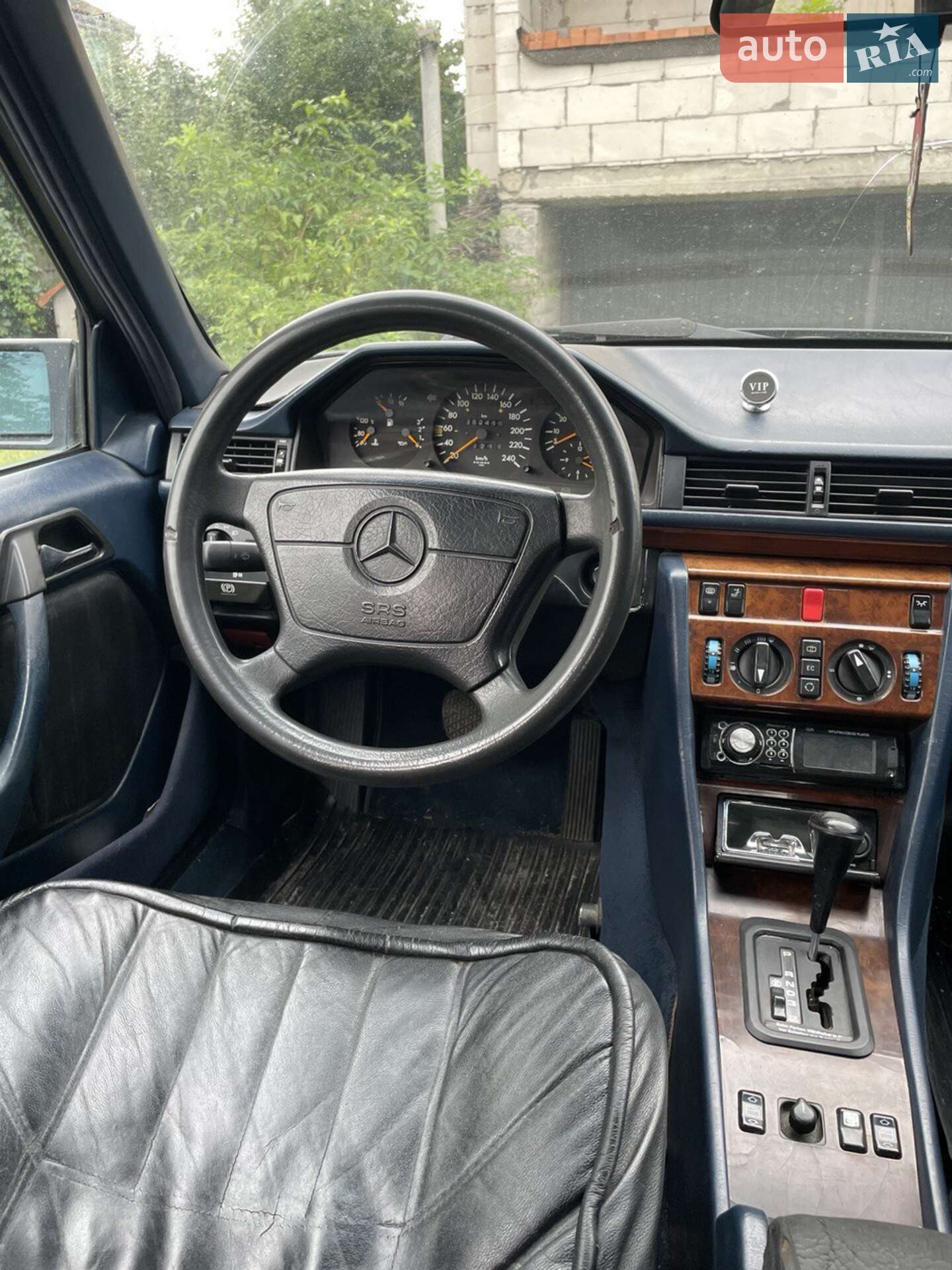 Mercedes-Benz E-Class 1994 VIN WDB1240221J057556 фото оголошення 9 з 26