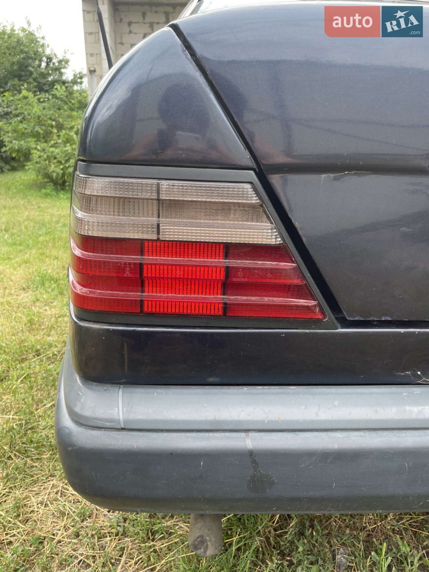 Mercedes-Benz E-Class 1994 VIN WDB1240221J057556 фото оголошення 11 з 26