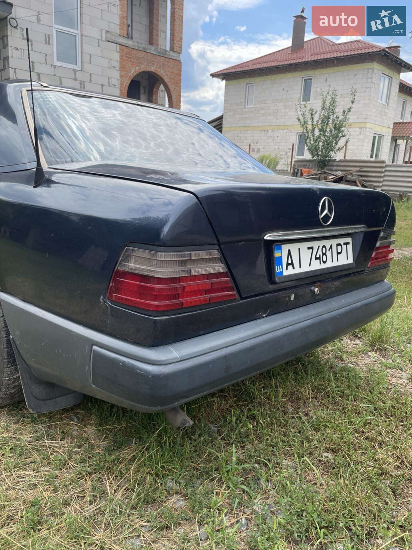Mercedes-Benz E-Class 1994 VIN WDB1240221J057556 фото оголошення 12 з 26