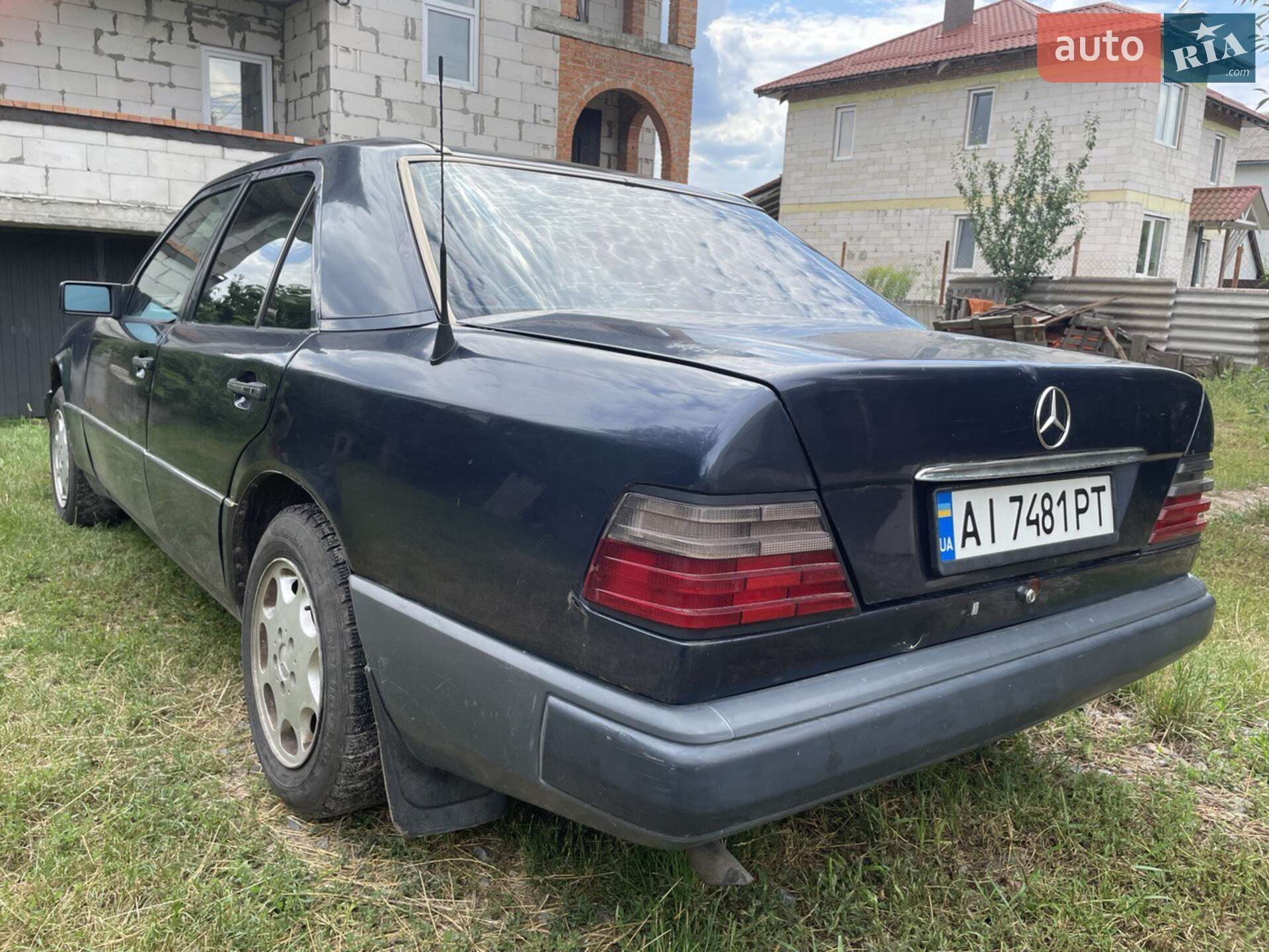 Mercedes-Benz E-Class 1994 VIN WDB1240221J057556 фото оголошення 14 з 26