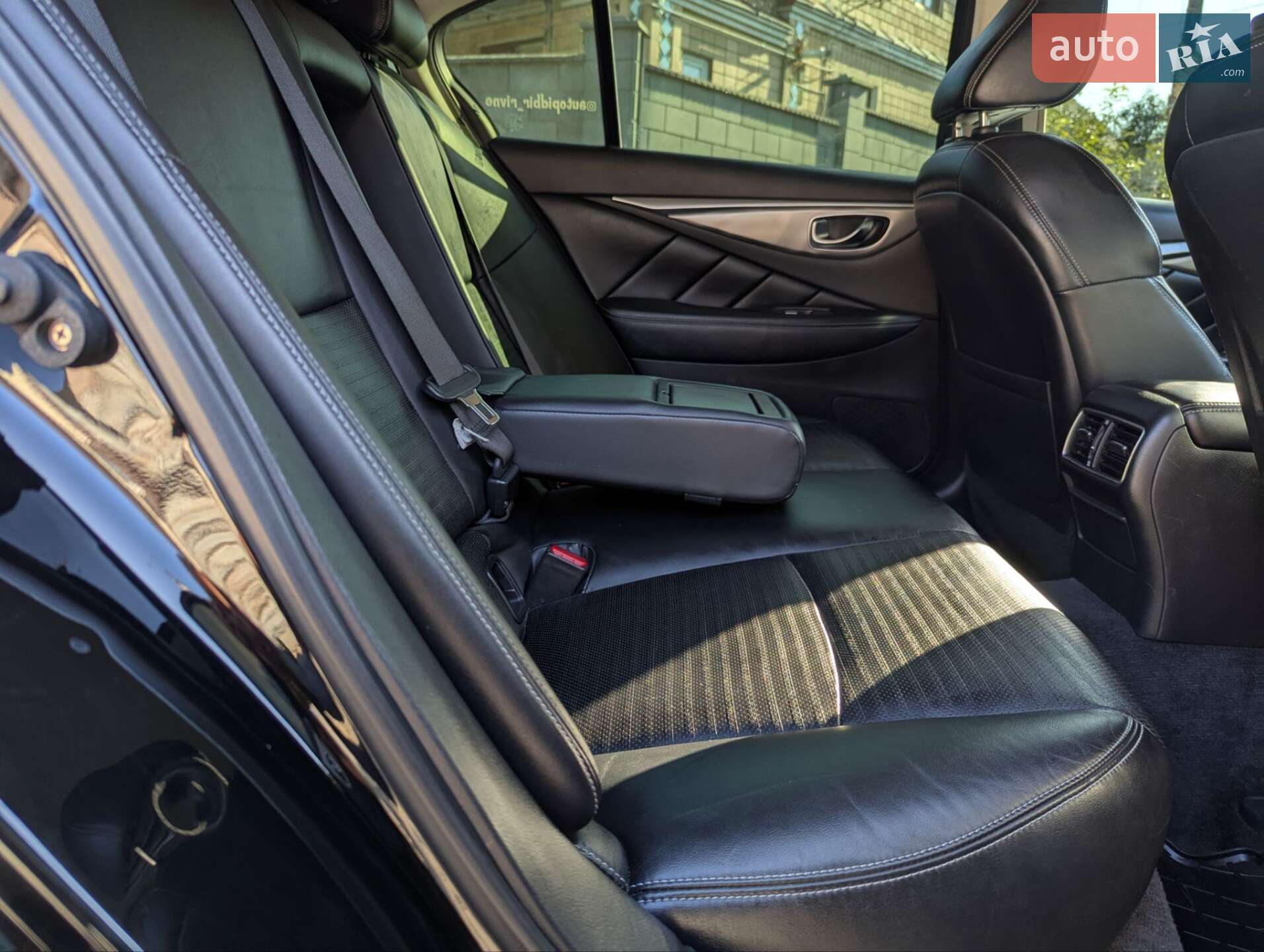 Infiniti Q50 2015 VIN JN1BDAV37U0203159 фото оголошення 24 з 56