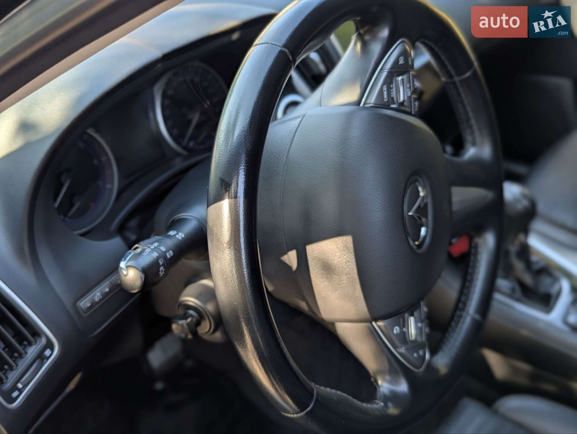 Infiniti Q50 2015 VIN JN1BDAV37U0203159 фото оголошення 26 з 56