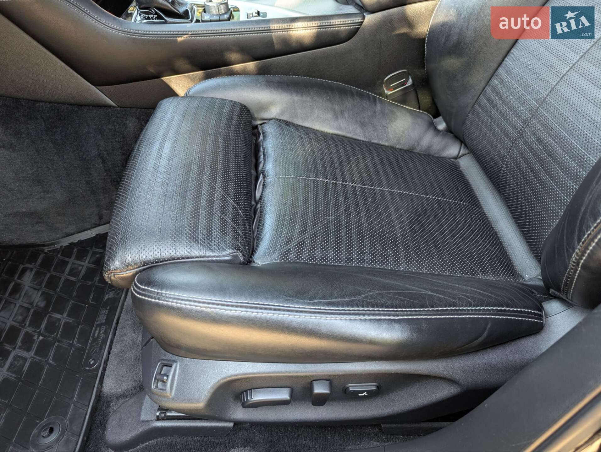 Infiniti Q50 2015 VIN JN1BDAV37U0203159 фото оголошення 32 з 56
