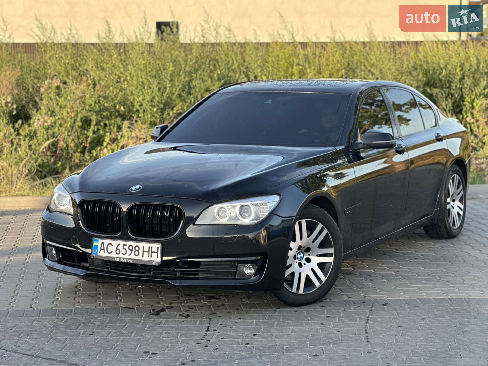 BMW 7 Series 2012 VIN WBAYA6C55DC995192 фото оголошення 2 з 15