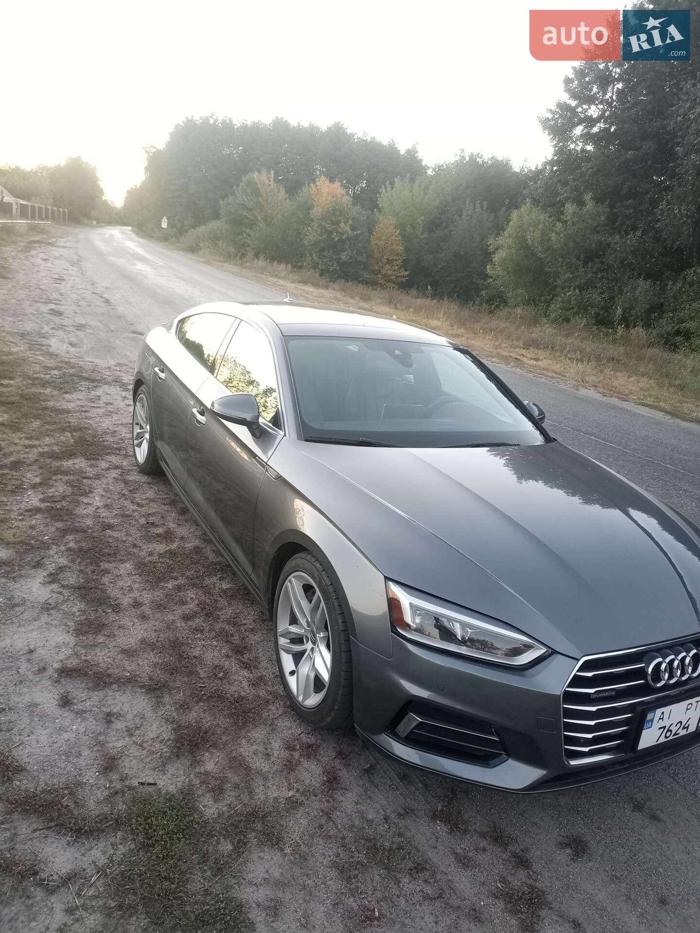 Audi A5 2018 VIN WAUBNCF52KA022929 фото оголошення 2 з 17