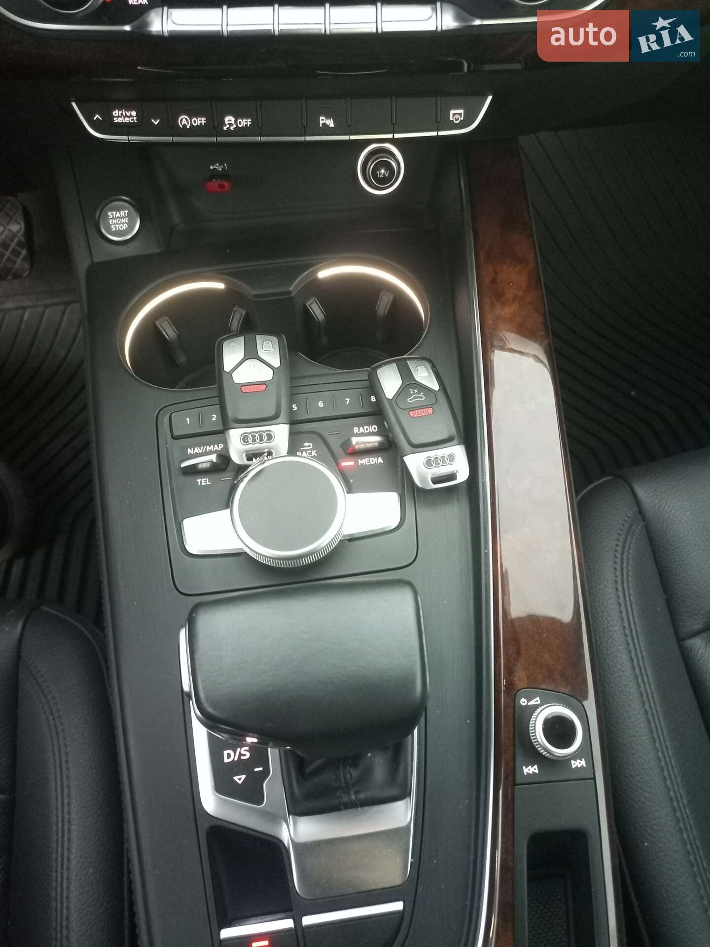 Audi A5 2018 VIN WAUBNCF52KA022929 фото оголошення 13 з 17