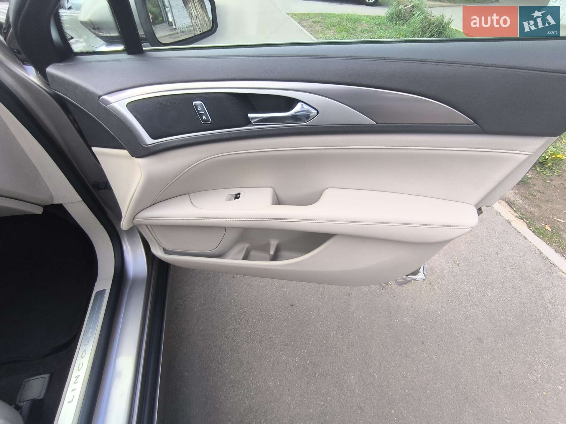 Lincoln MKZ 2019 VIN 3LN6L5A96KR633676 фото оголошення 22 з 38
