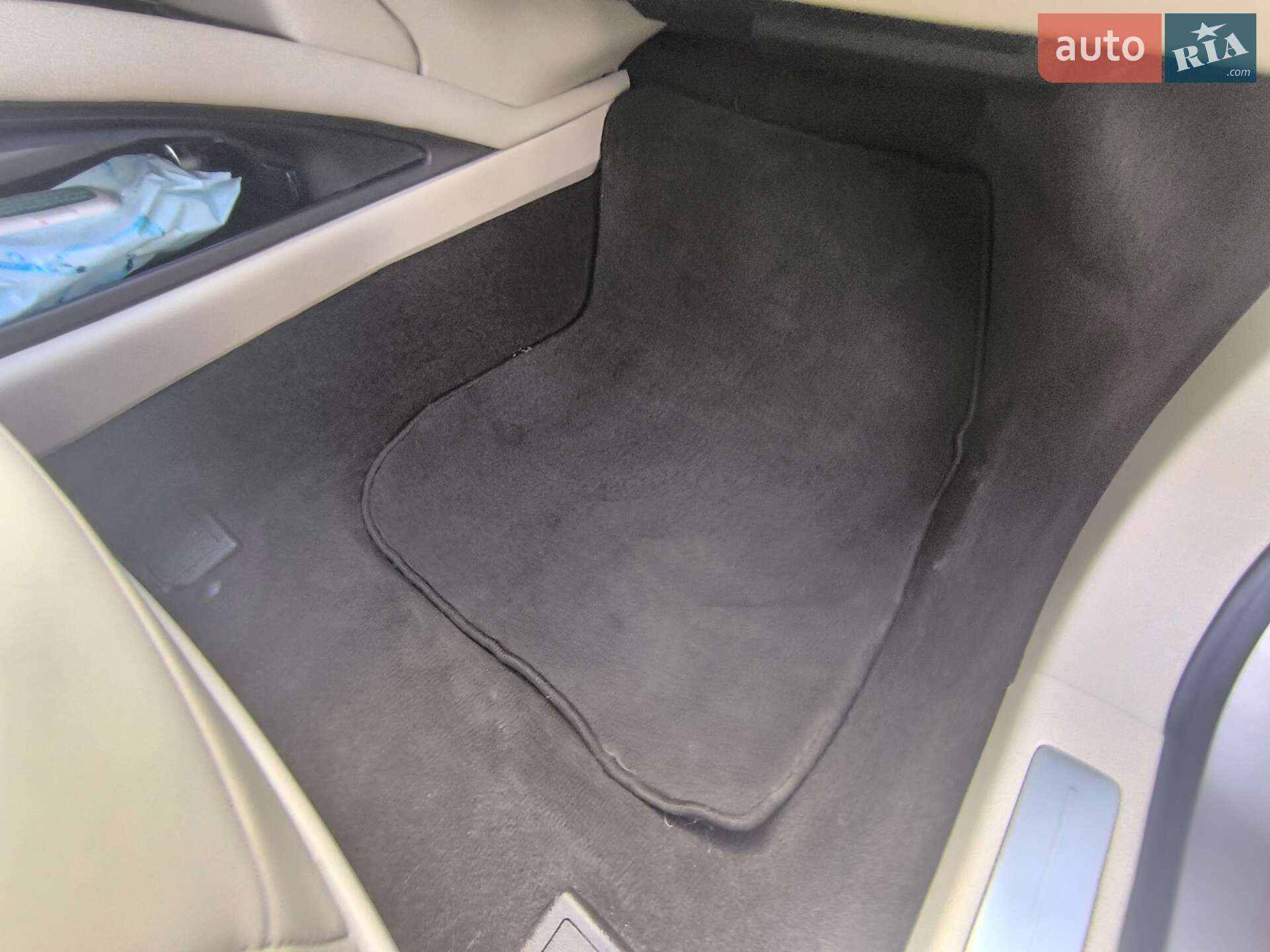 Lincoln MKZ 2019 VIN 3LN6L5A96KR633676 фото оголошення 23 з 38