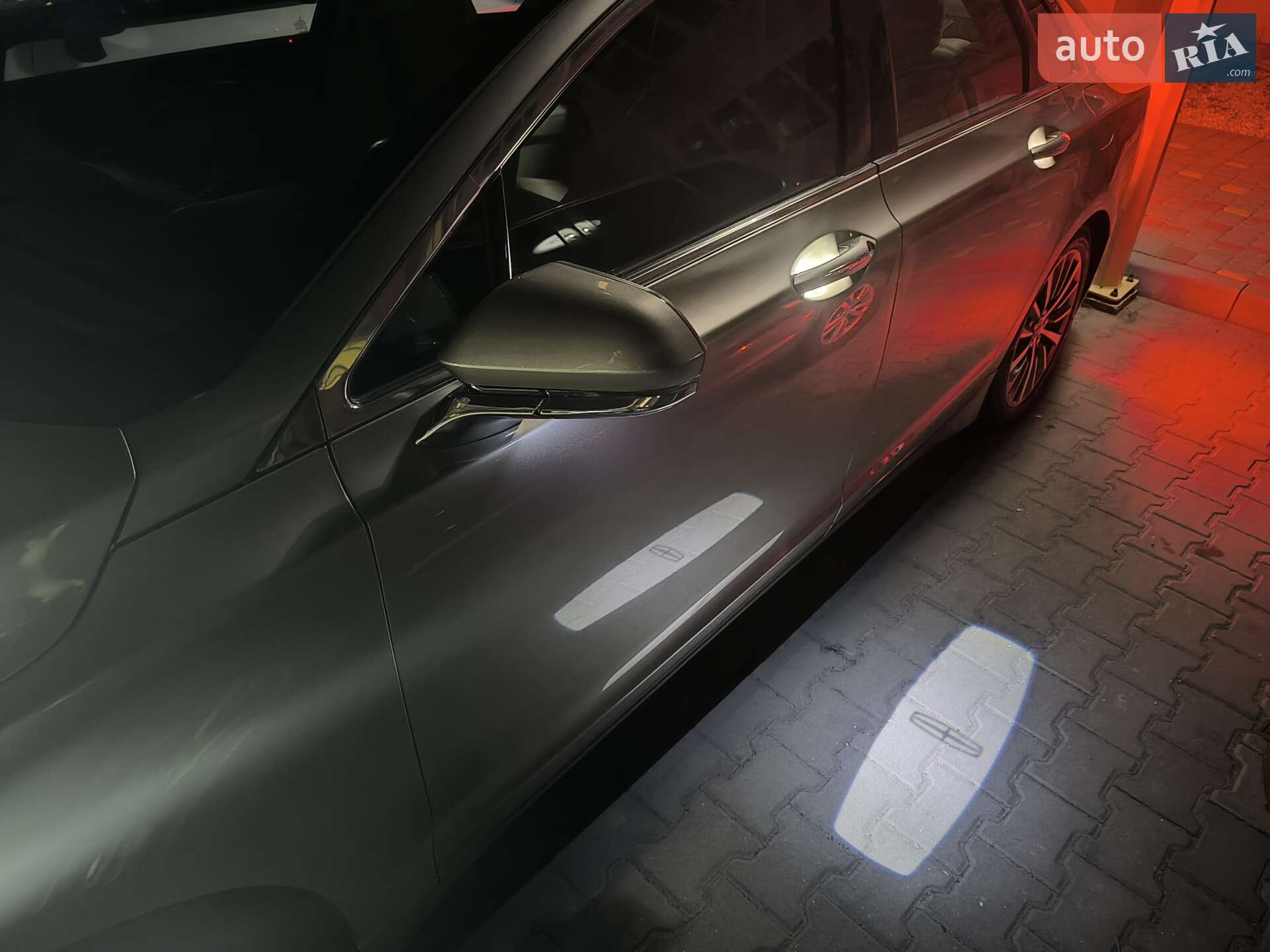Lincoln MKZ 2019 VIN 3LN6L5A96KR633676 фото оголошення 13 з 38