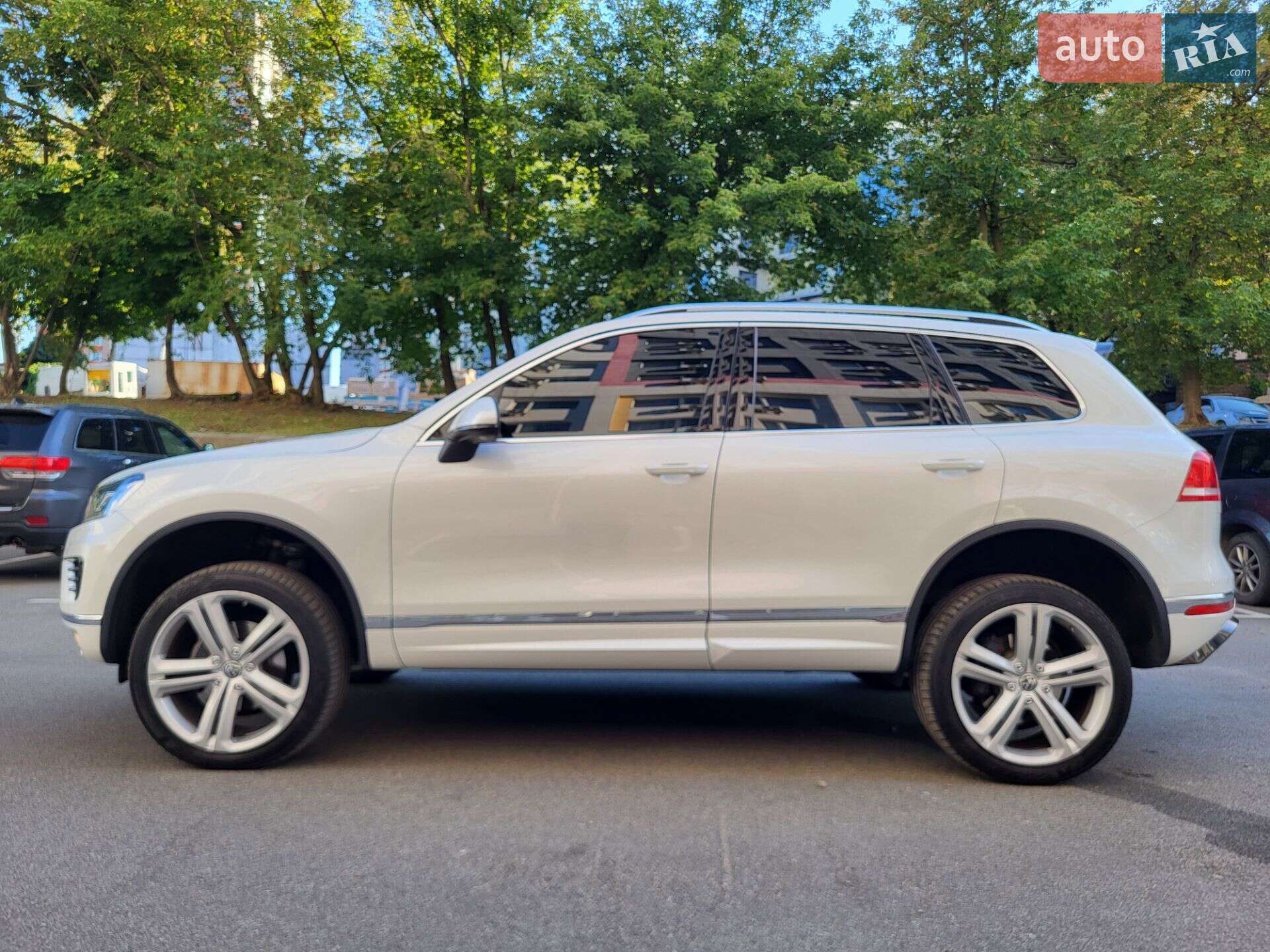 Volkswagen Touareg 2015 VIN WVGZZZ7PZGD004166 фото оголошення 15 з 128
