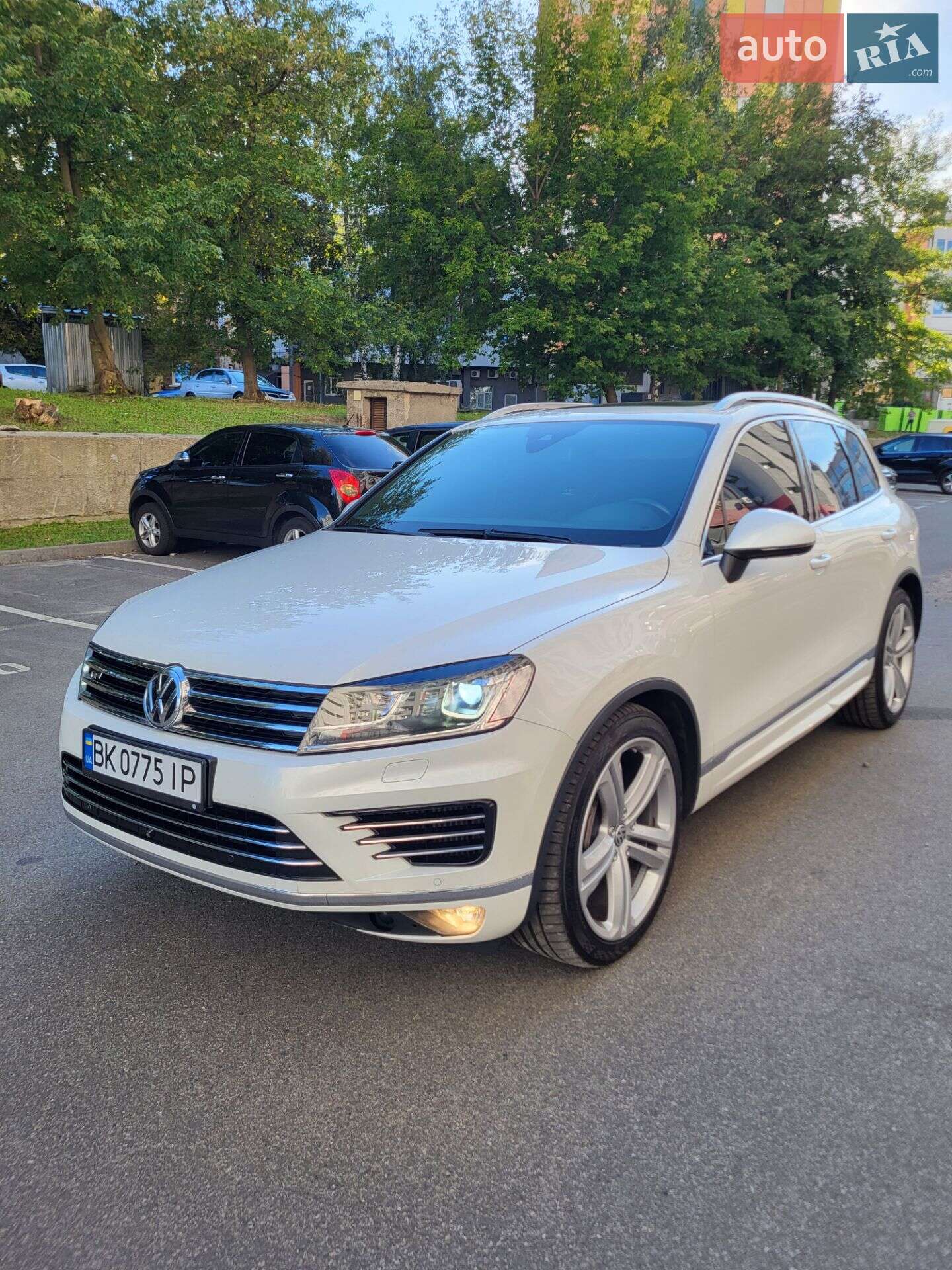 Volkswagen Touareg 2015 VIN WVGZZZ7PZGD004166 фото оголошення 22 з 128