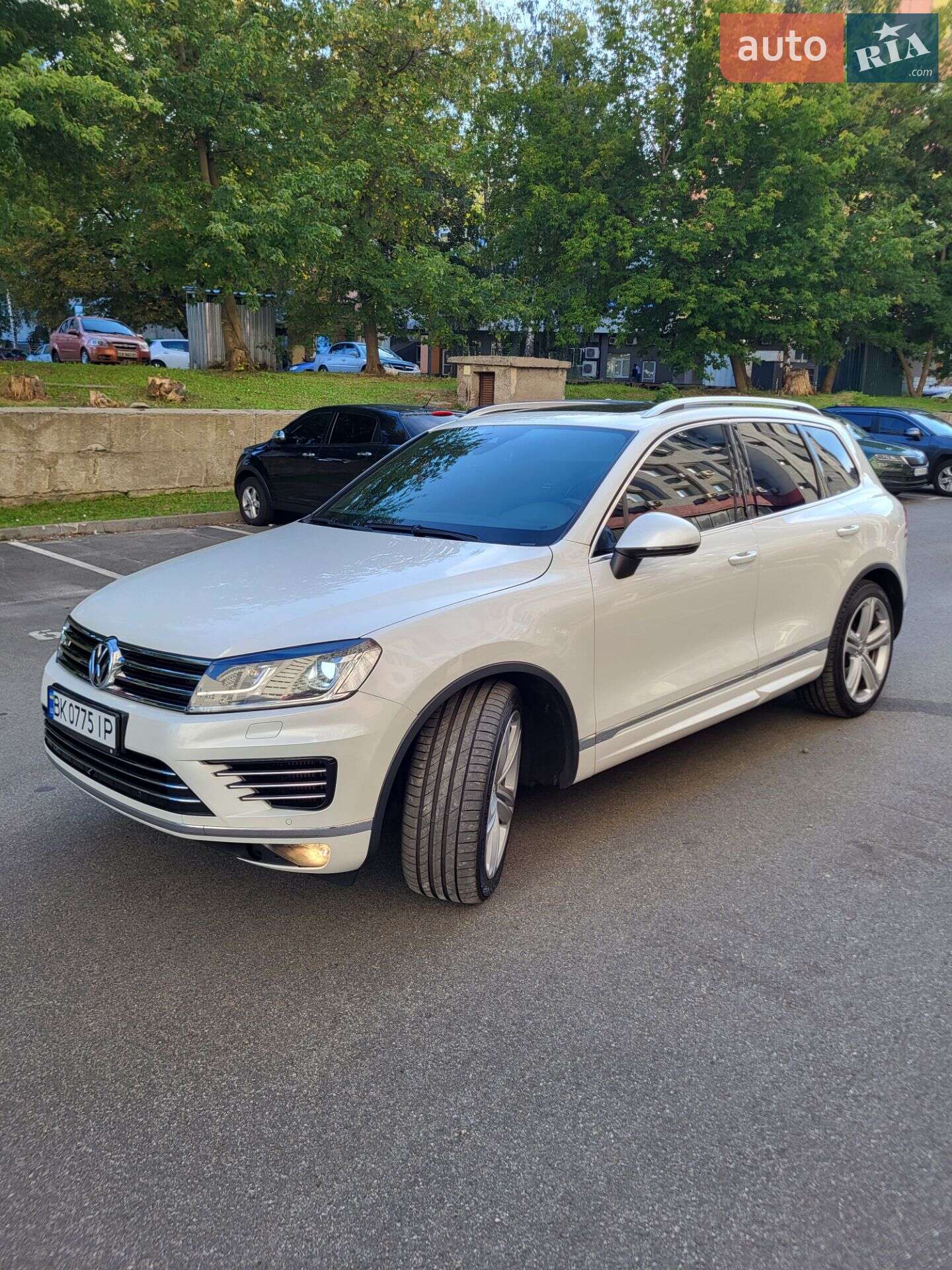 Volkswagen Touareg 2015 VIN WVGZZZ7PZGD004166 фото оголошення 23 з 128