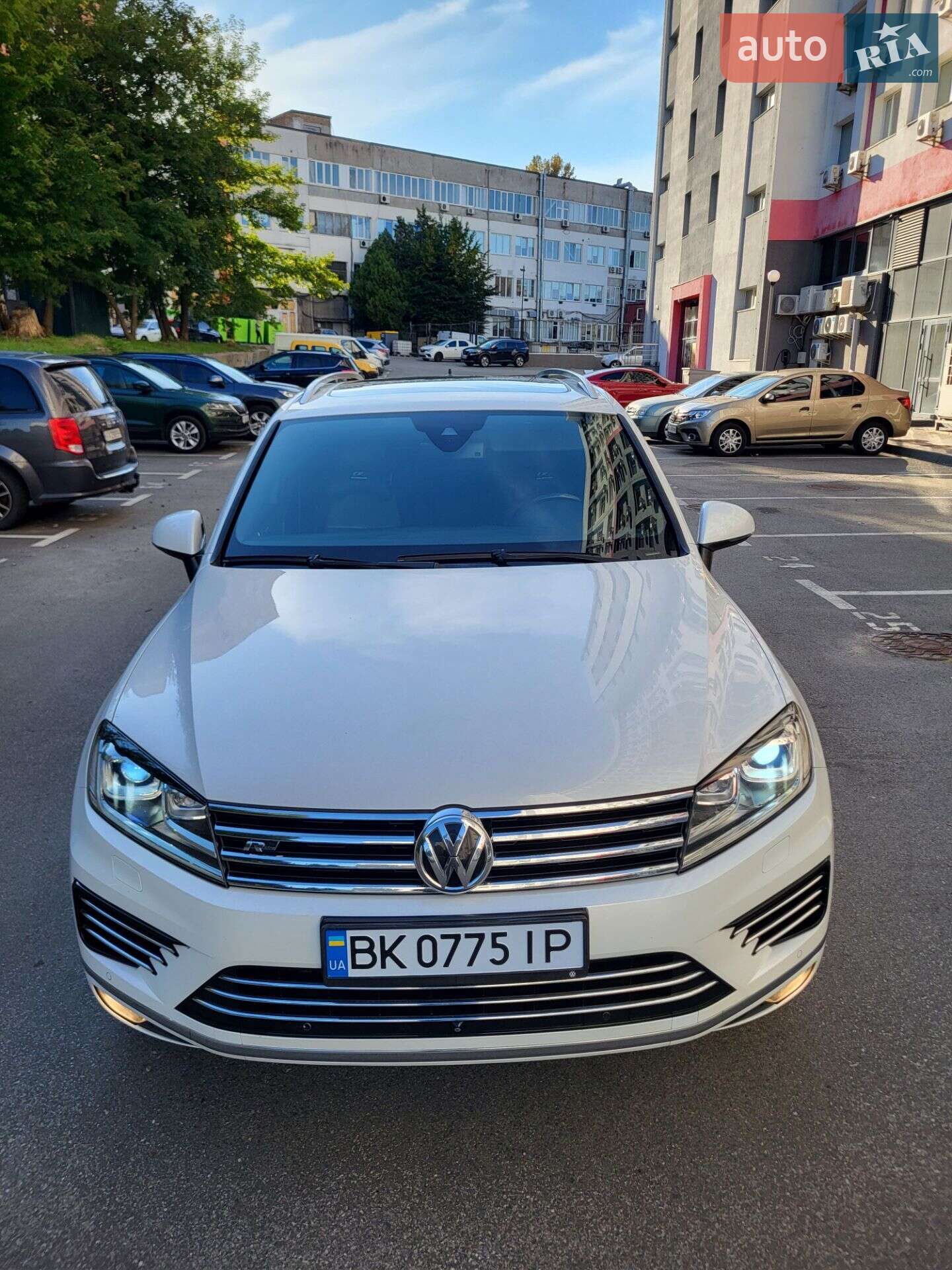 Volkswagen Touareg 2015 VIN WVGZZZ7PZGD004166 фото оголошення 120 з 128