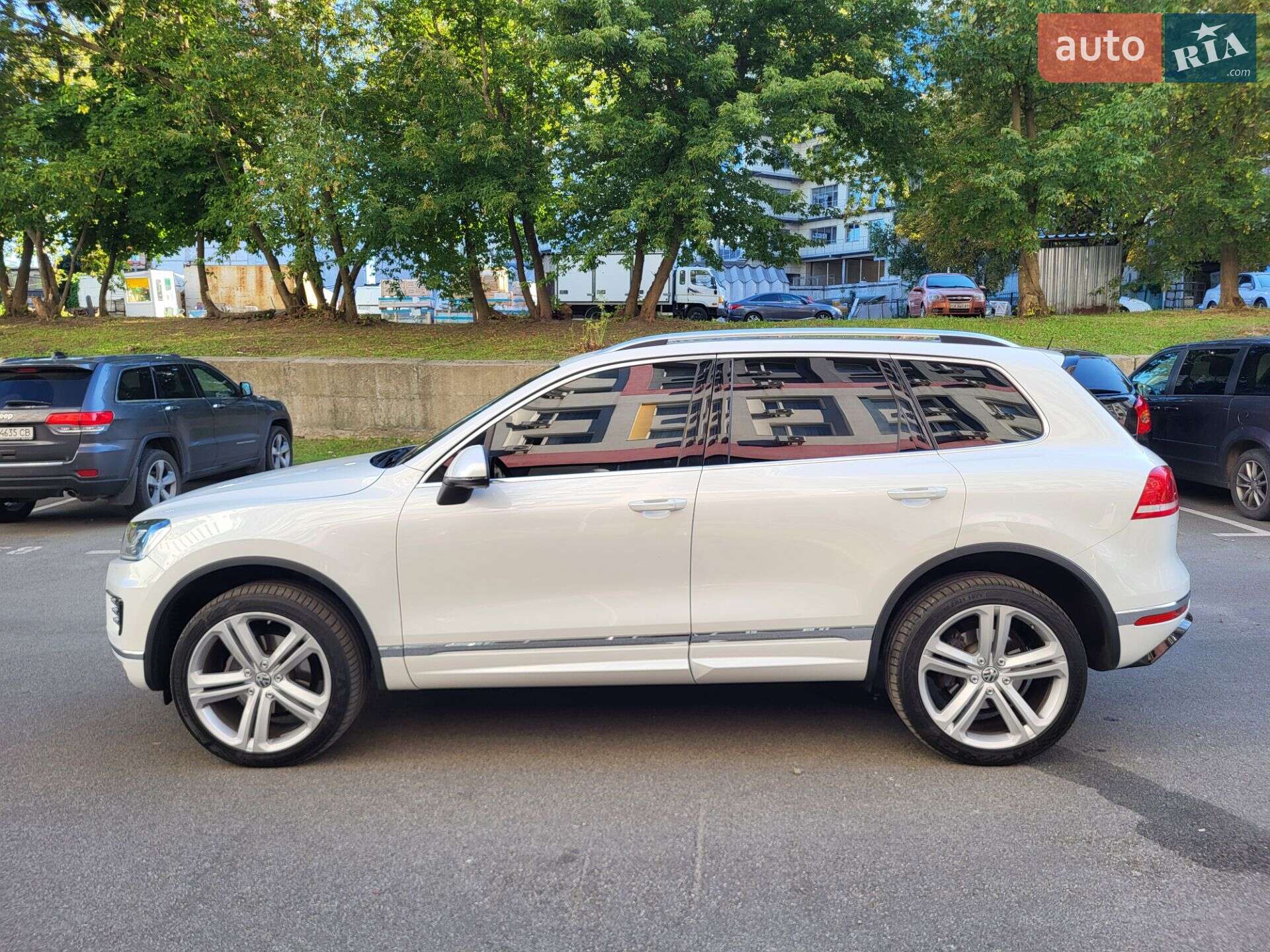 Volkswagen Touareg 2015 VIN WVGZZZ7PZGD004166 фото оголошення 17 з 128