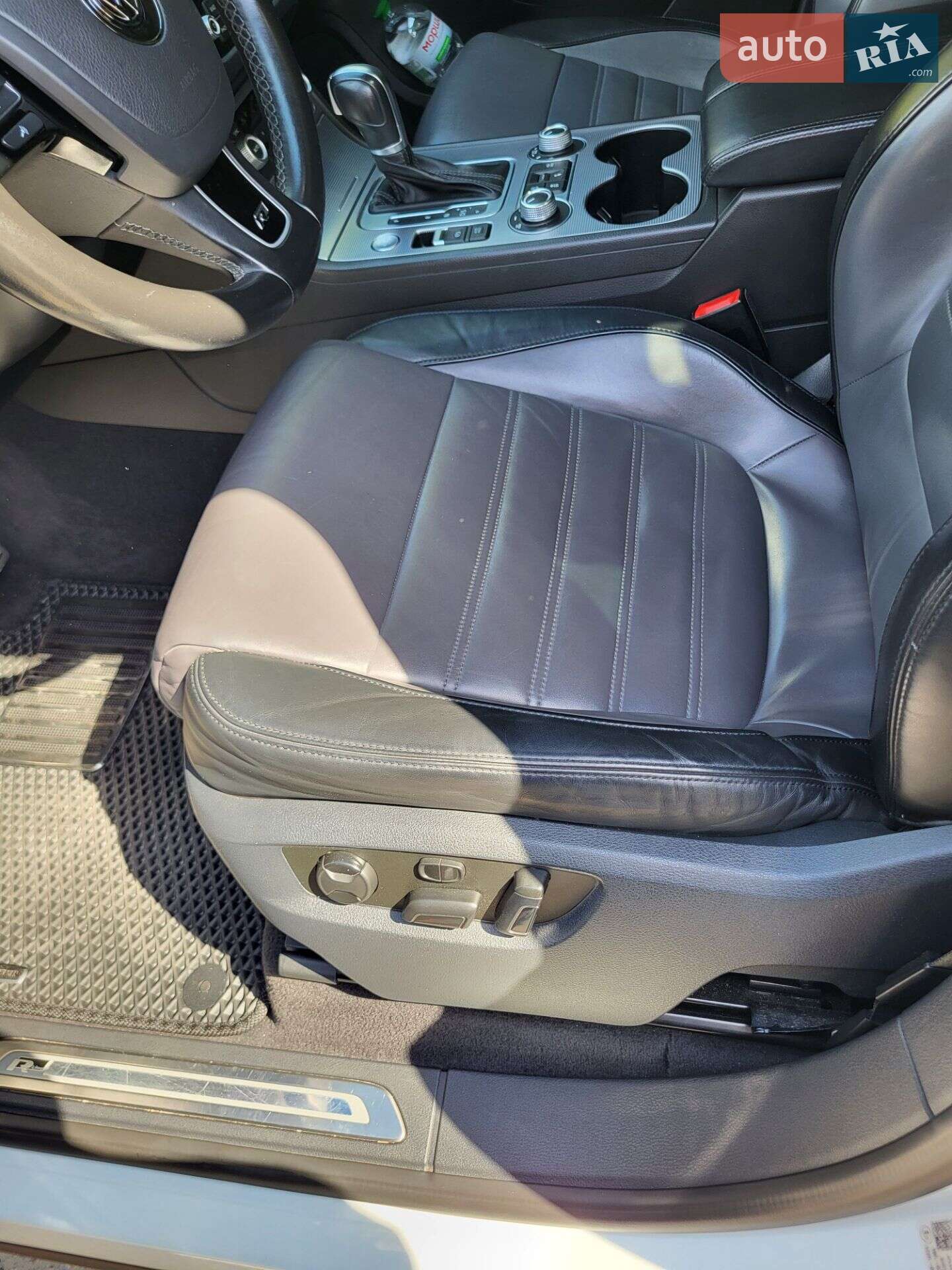Volkswagen Touareg 2015 VIN WVGZZZ7PZGD004166 фото оголошення 72 з 128