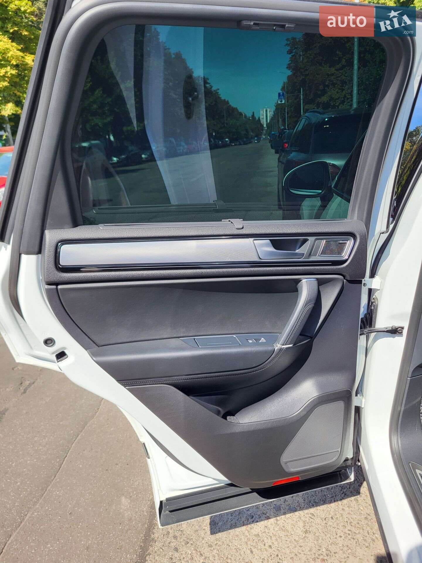 Volkswagen Touareg 2015 VIN WVGZZZ7PZGD004166 фото оголошення 90 з 128