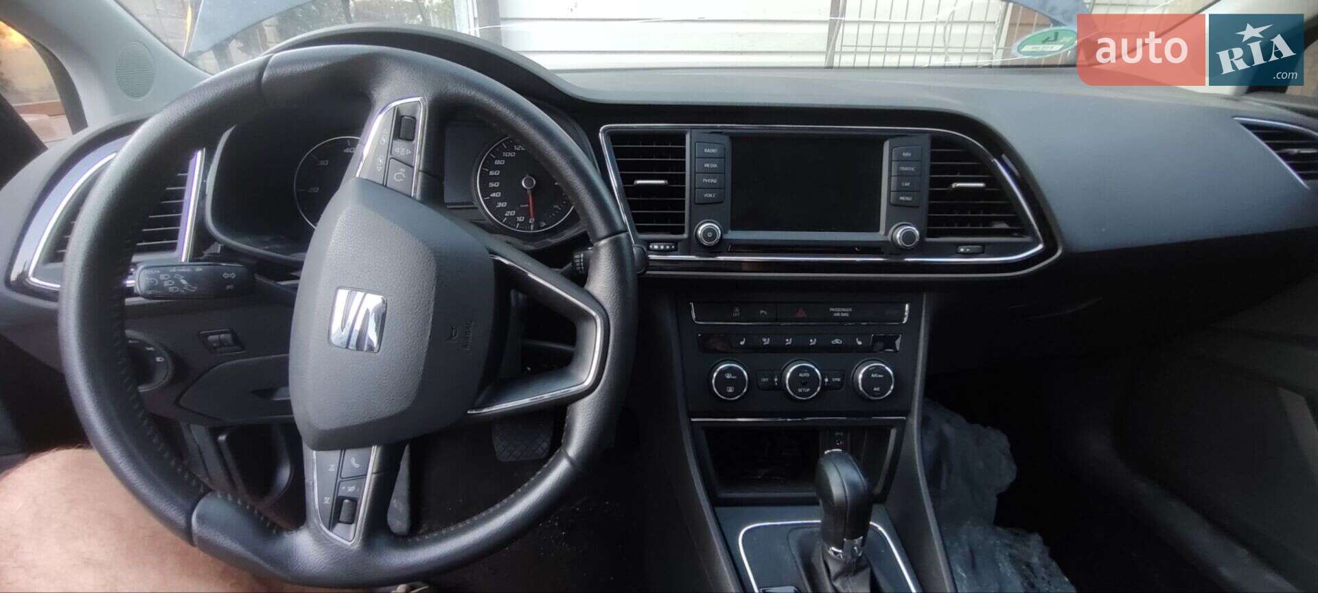 SEAT Leon 2016 VIN VSSZZZ5FZGR192819 фото оголошення 2 з 9