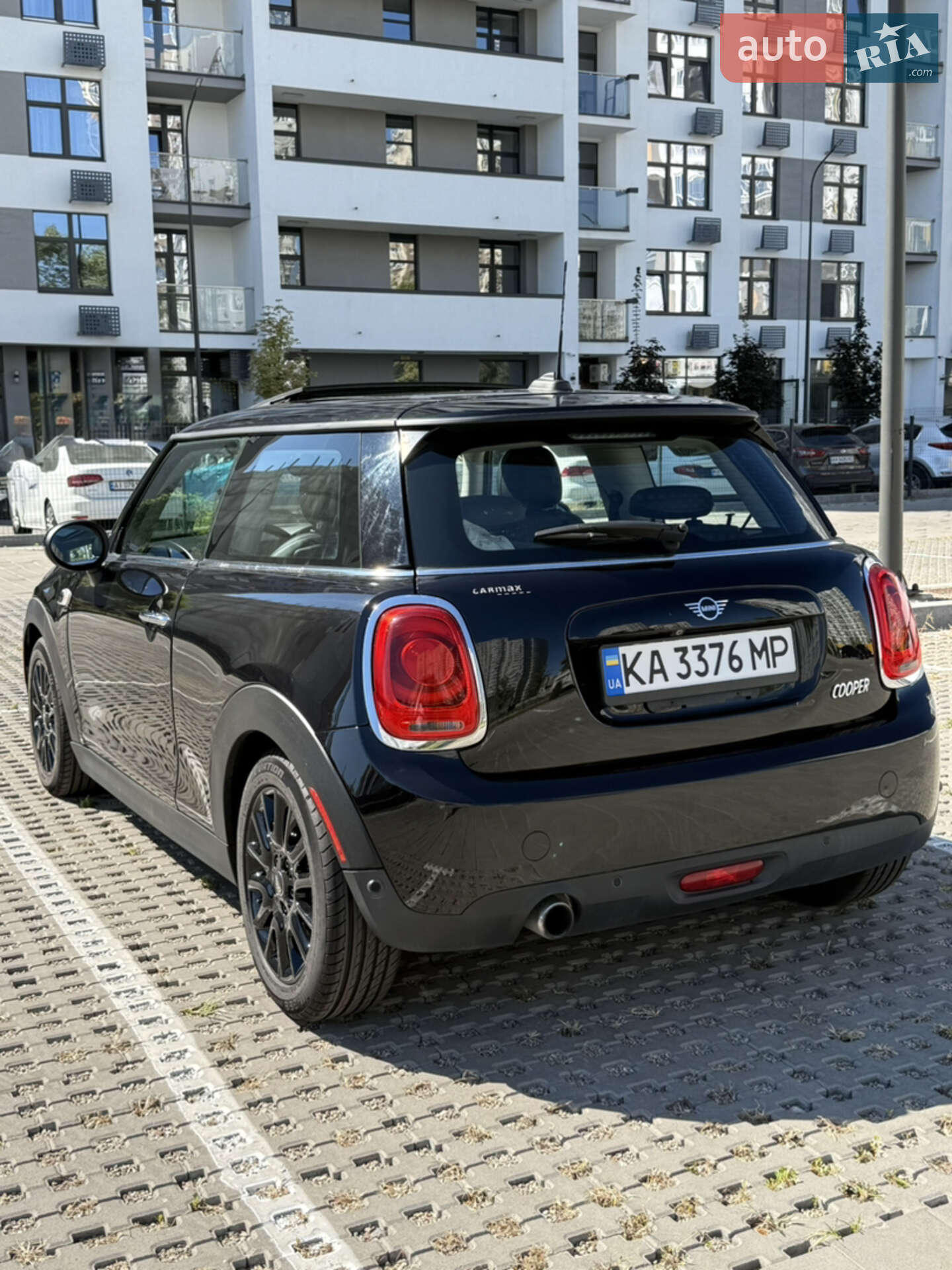 MINI Cooper 2019 VIN WMWXP5C58K2L07953 фото оголошення 13 з 22