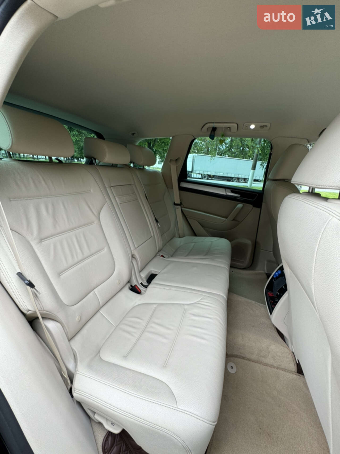 Volkswagen Touareg 2015 VIN WVGZZZ7PZGD012848 фото оголошення 56 з 85