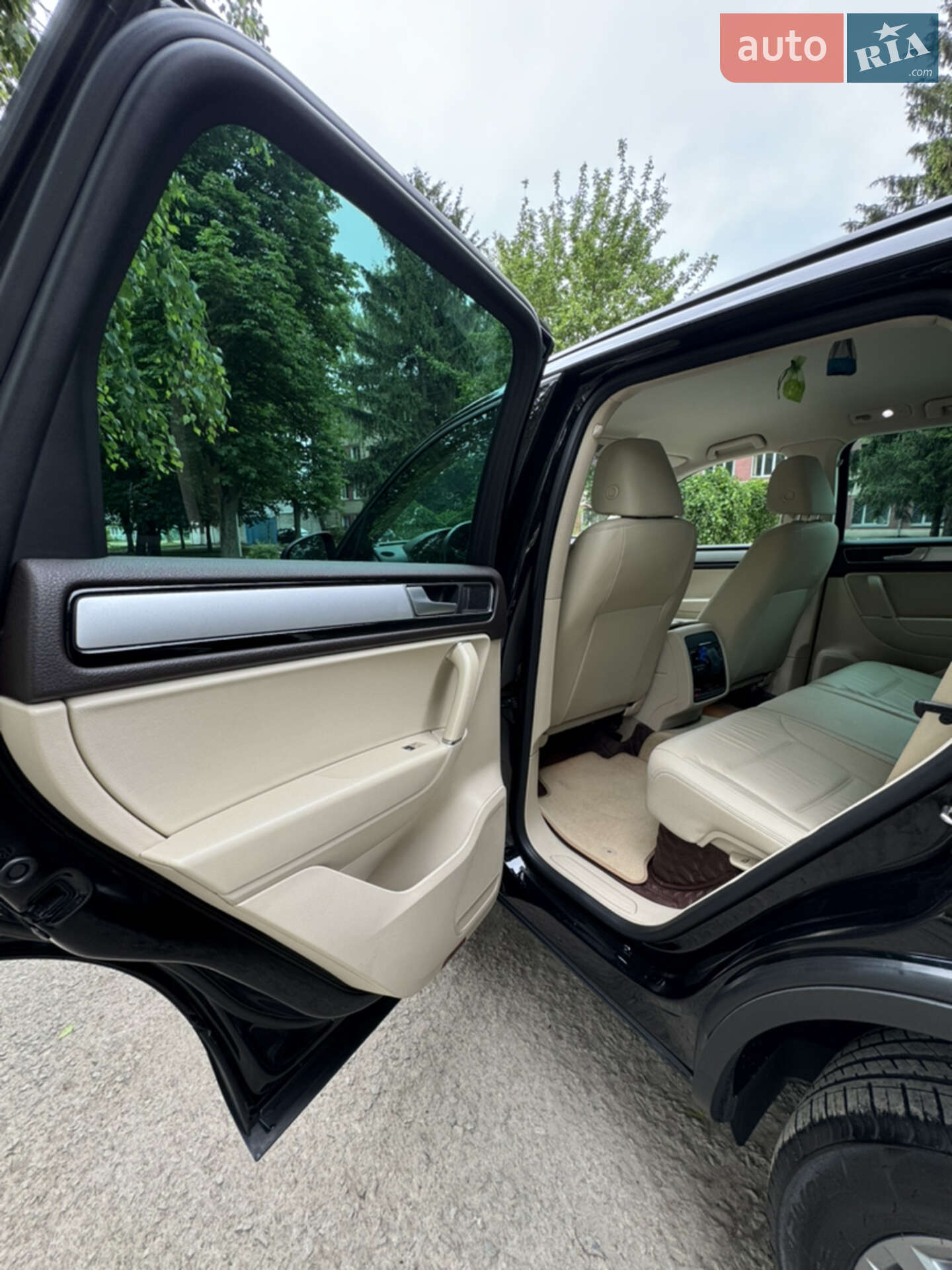 Volkswagen Touareg 2015 VIN WVGZZZ7PZGD012848 фото оголошення 59 з 85
