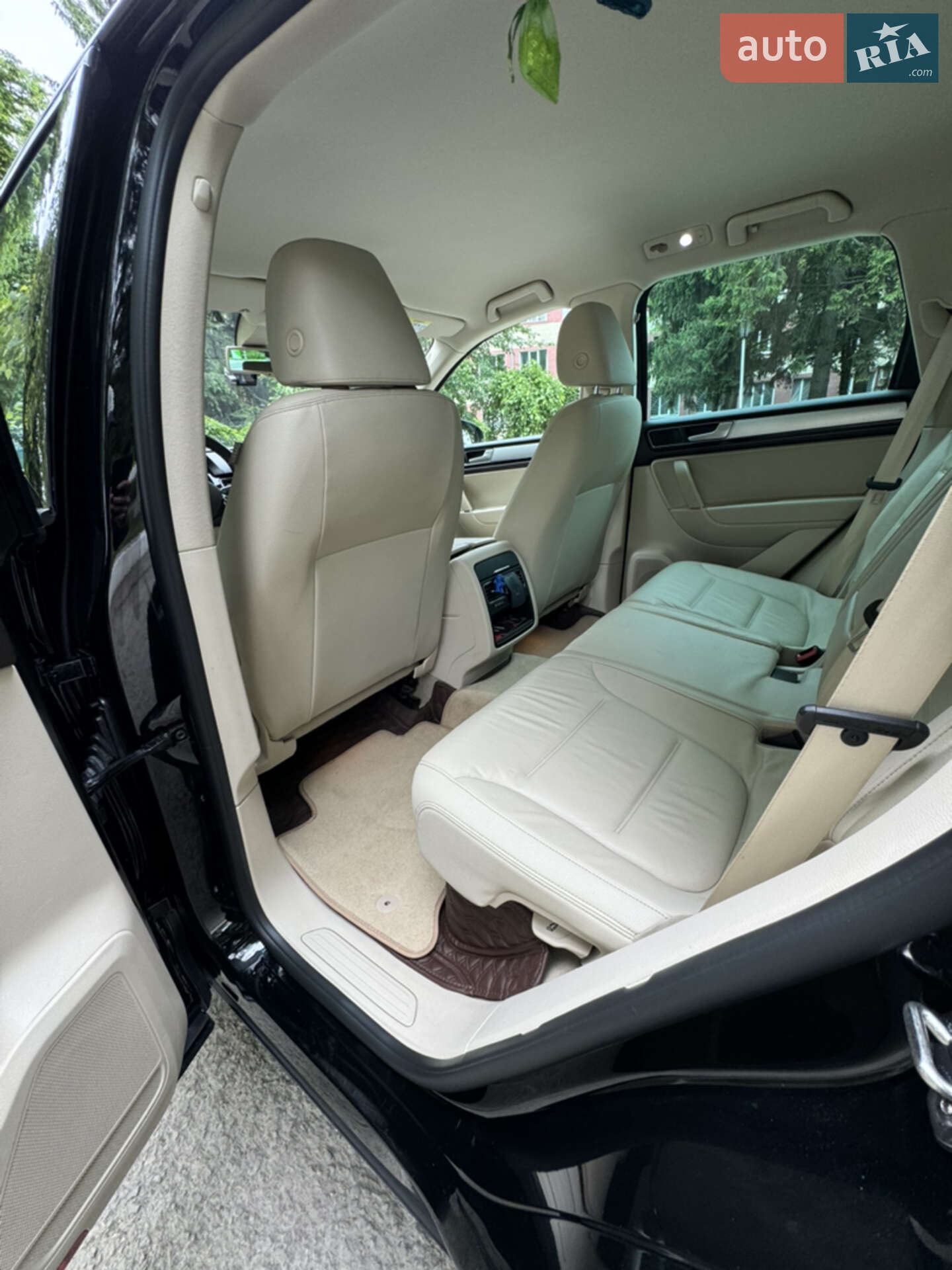 Volkswagen Touareg 2015 VIN WVGZZZ7PZGD012848 фото оголошення 58 з 85