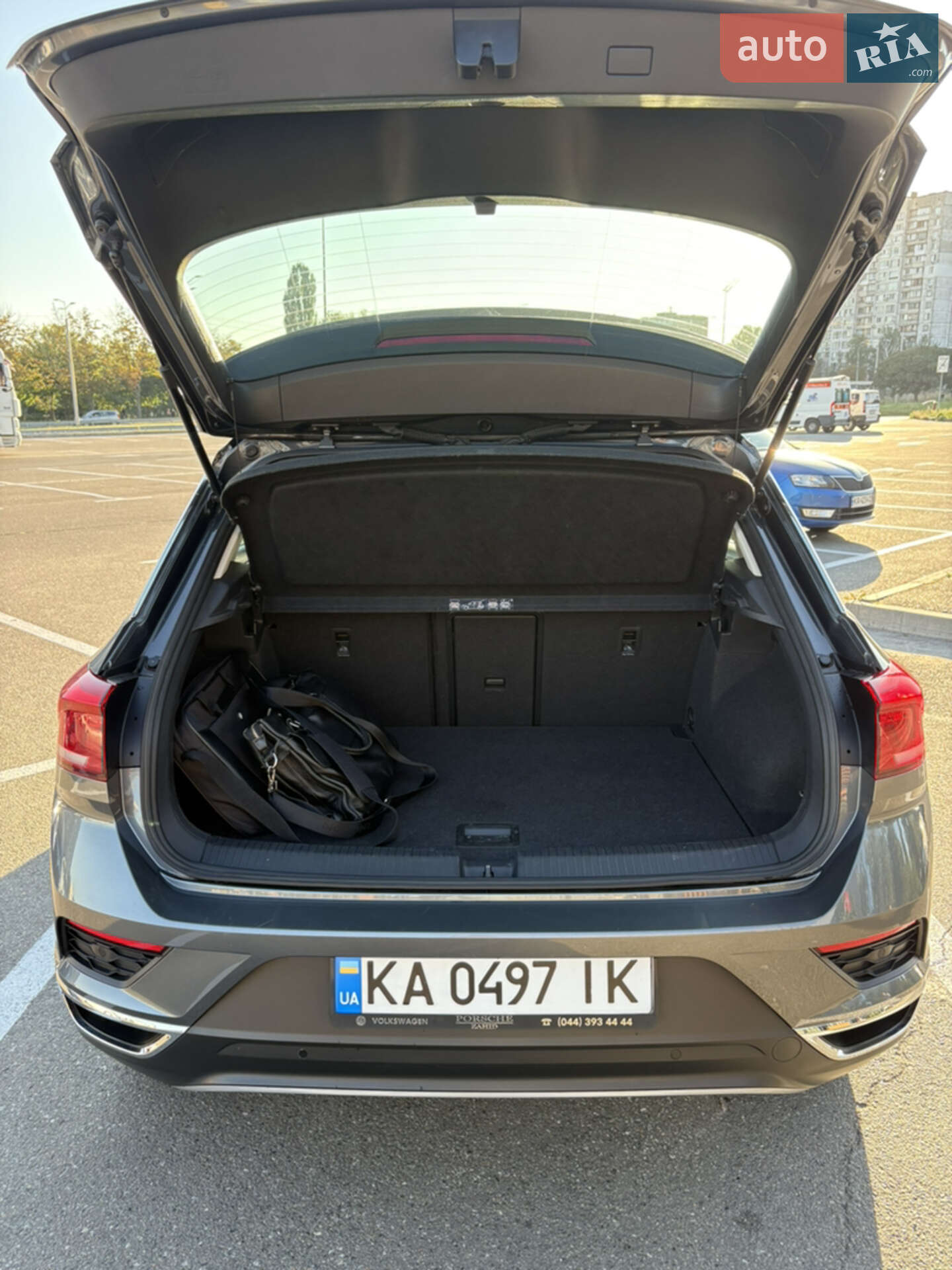 Volkswagen T-Roc 2021 VIN WVGZZZA1ZMV148804 фото оголошення 4 з 15
