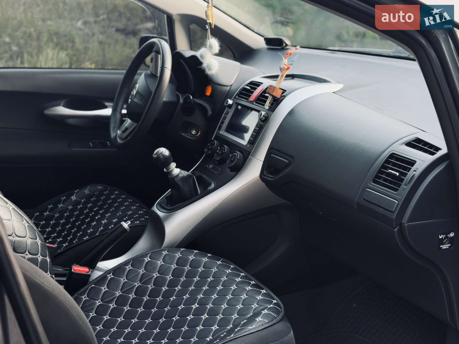 Toyota Auris 2012 VIN NMTKT58EX0R043530 фото оголошення 13 з 14
