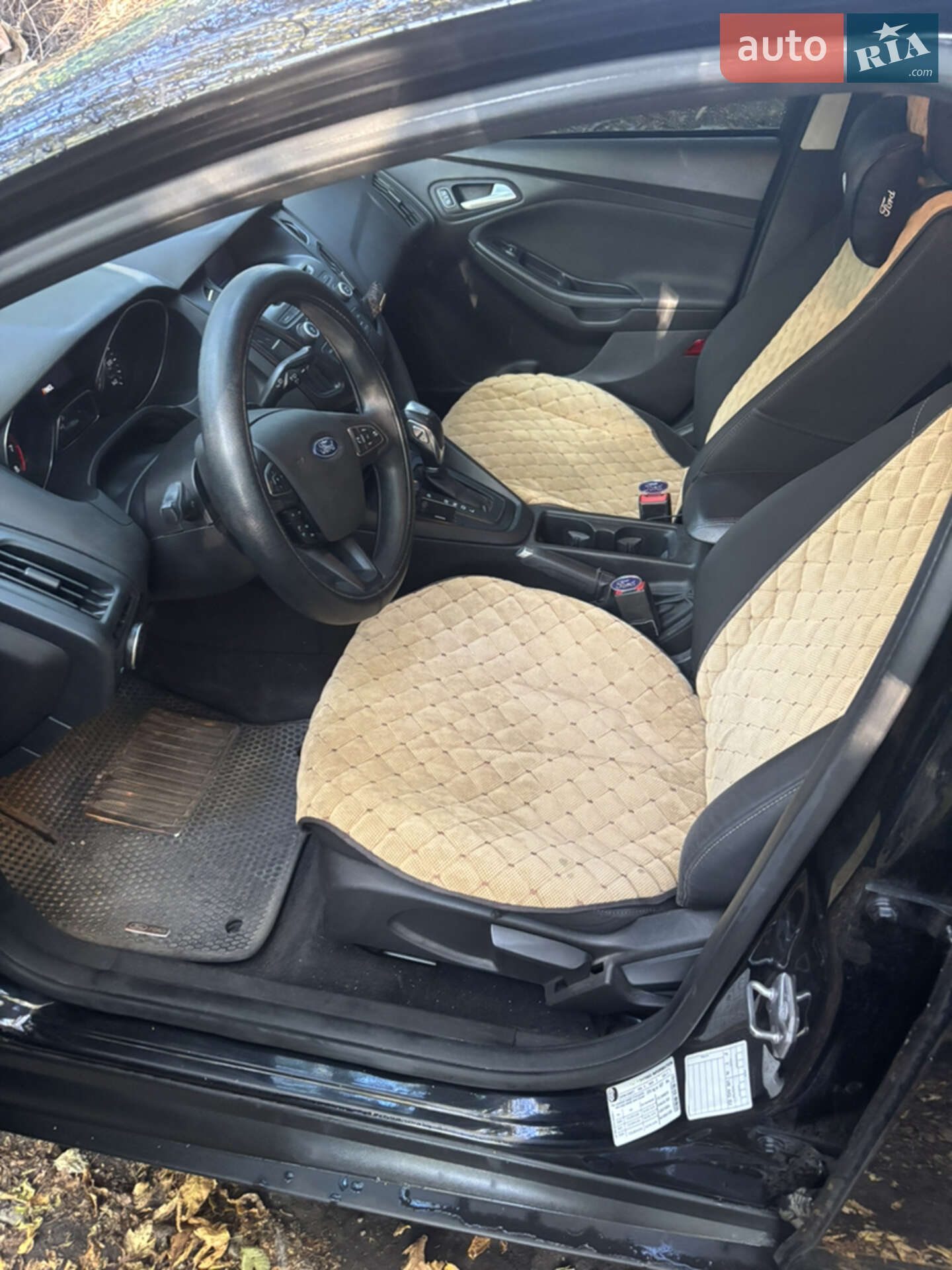 Ford Focus 2016 VIN 1FADP3F21GL286057 фото оголошення 3 з 4
