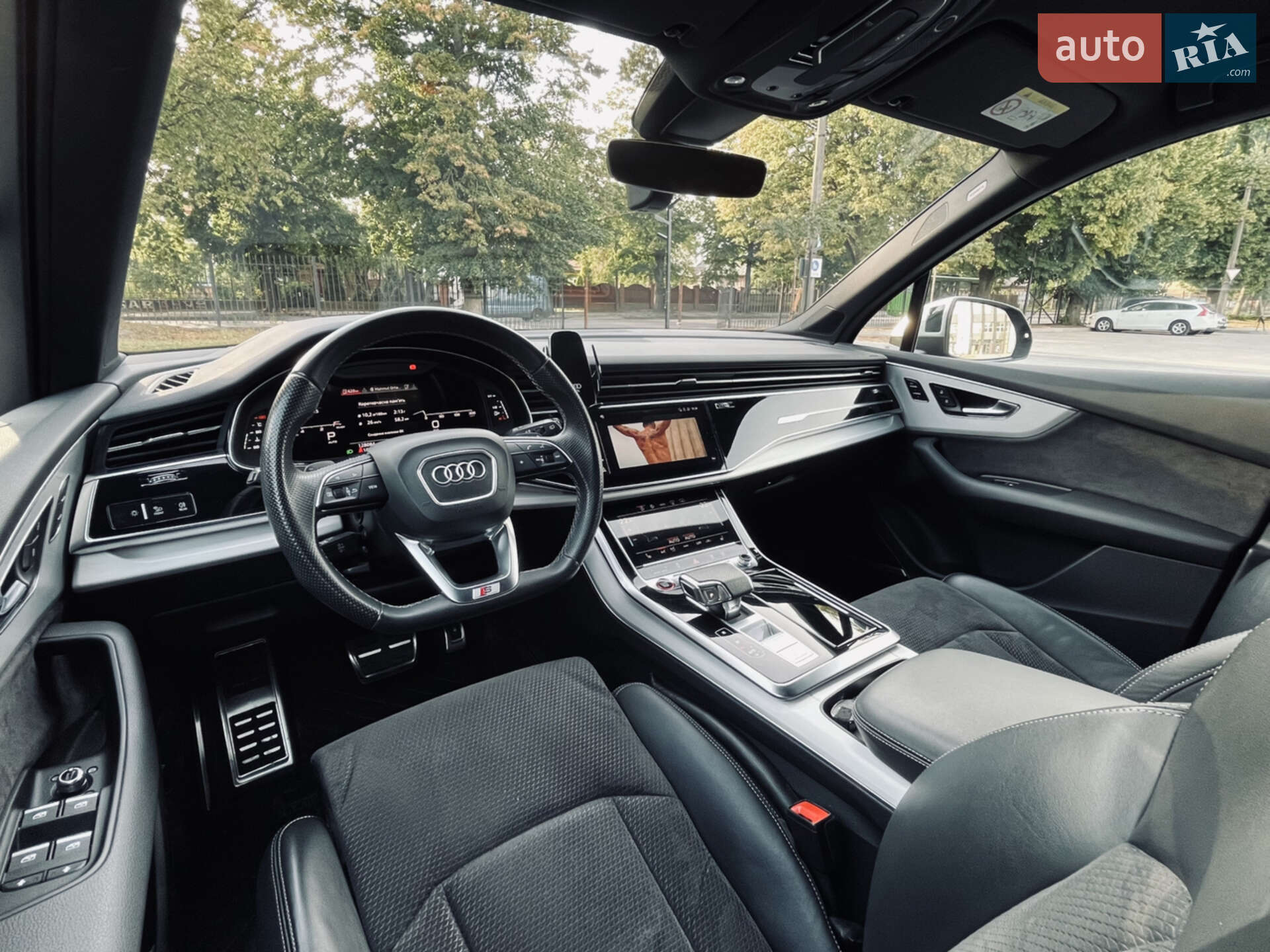 Audi SQ7 2020 VIN WAUZZZ4M9MD009564 фото оголошення 16 з 97