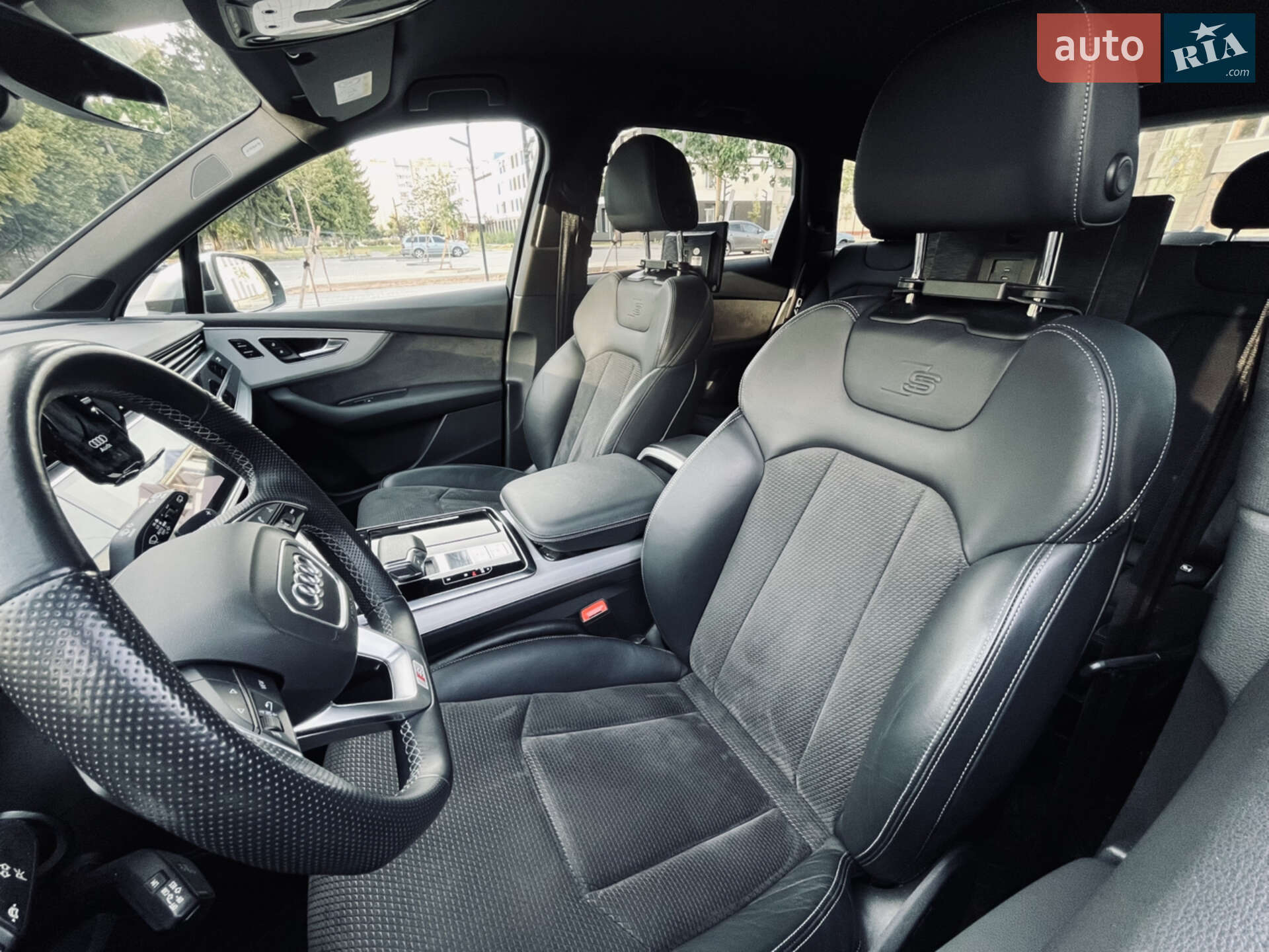 Audi SQ7 2020 VIN WAUZZZ4M9MD009564 фото оголошення 18 з 97
