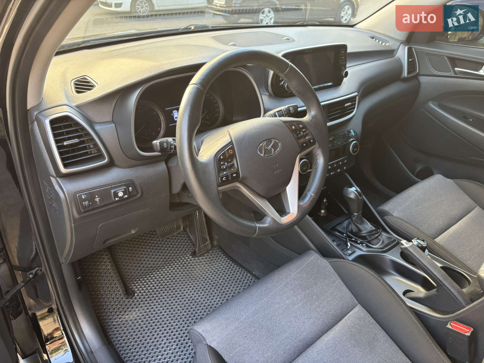 Hyundai Tucson 2020 VIN TMAJ3813BLJ150366 фото оголошення 8 з 14