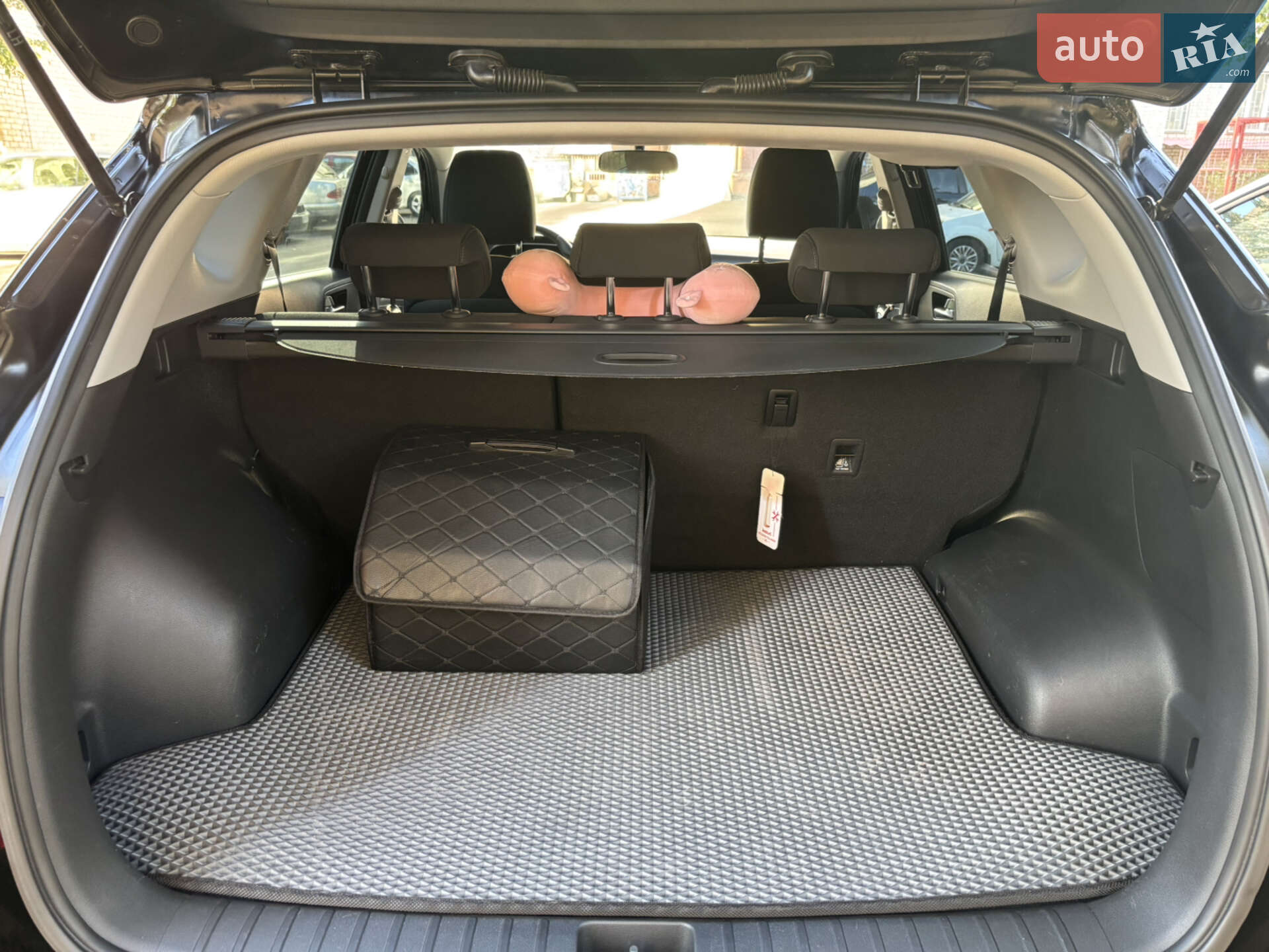 Hyundai Tucson 2020 VIN TMAJ3813BLJ150366 фото оголошення 13 з 14