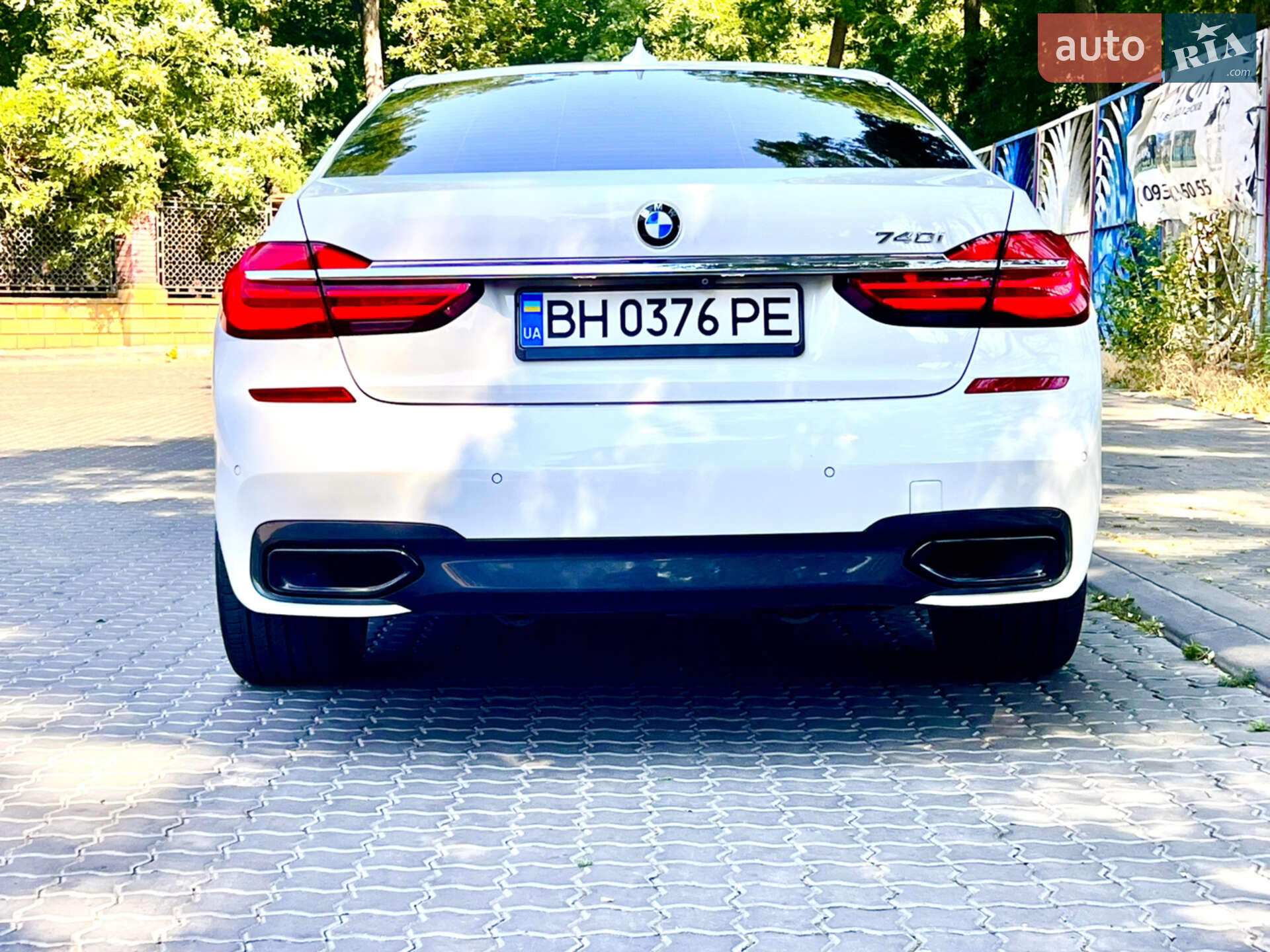 BMW 7 Series 2015 VIN WBA7E2C51GG547263 фото оголошення 3 з 19