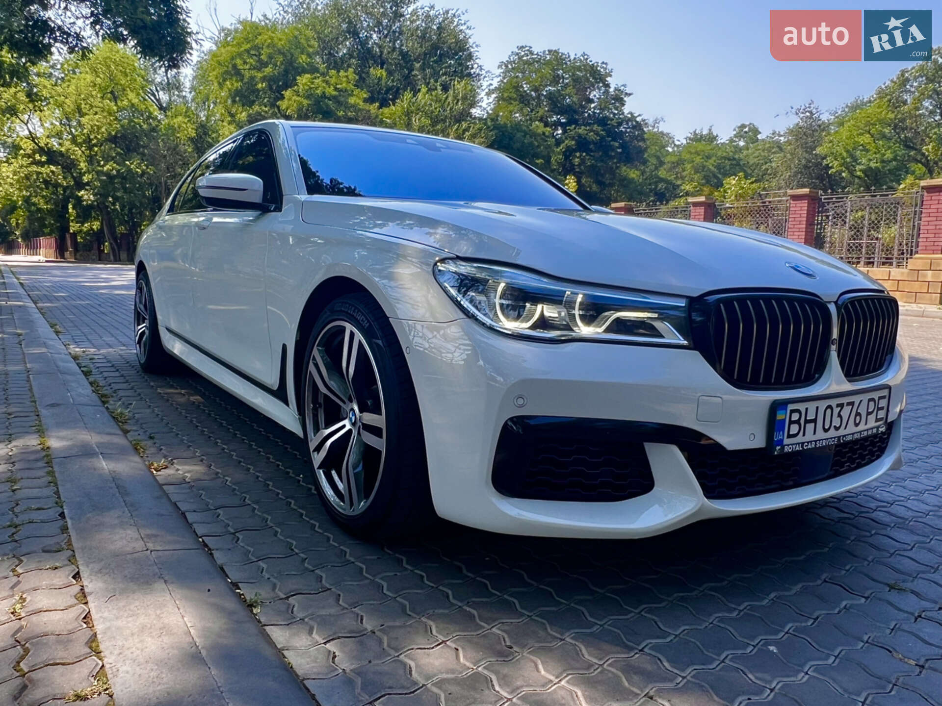 BMW 7 Series 2015 VIN WBA7E2C51GG547263 фото оголошення 8 з 19