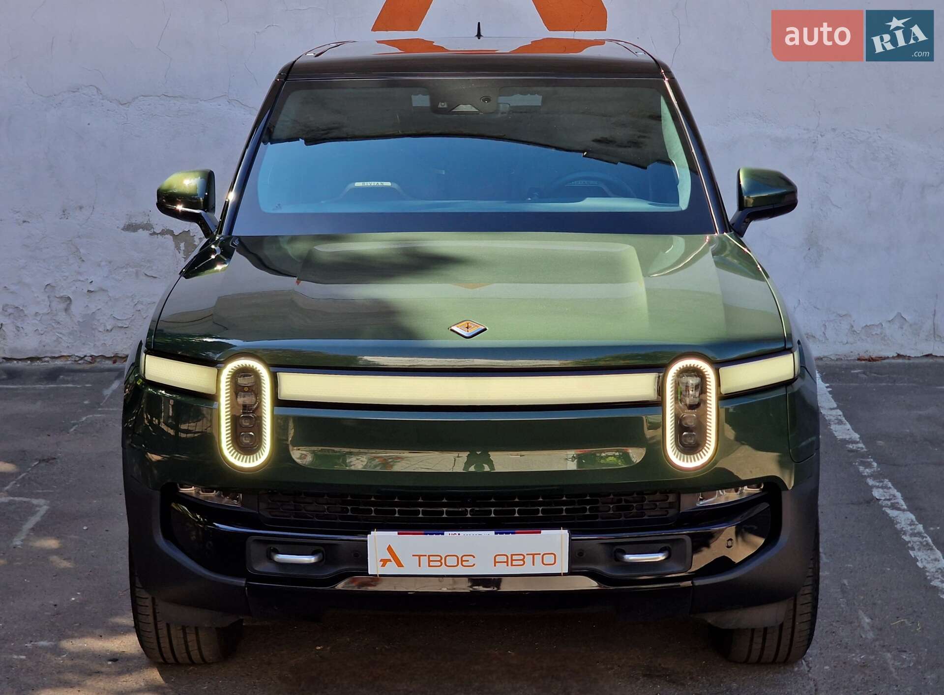 Rivian R1S 2023 VIN 7PDSGABA1PN008663 фото оголошення 4 з 91