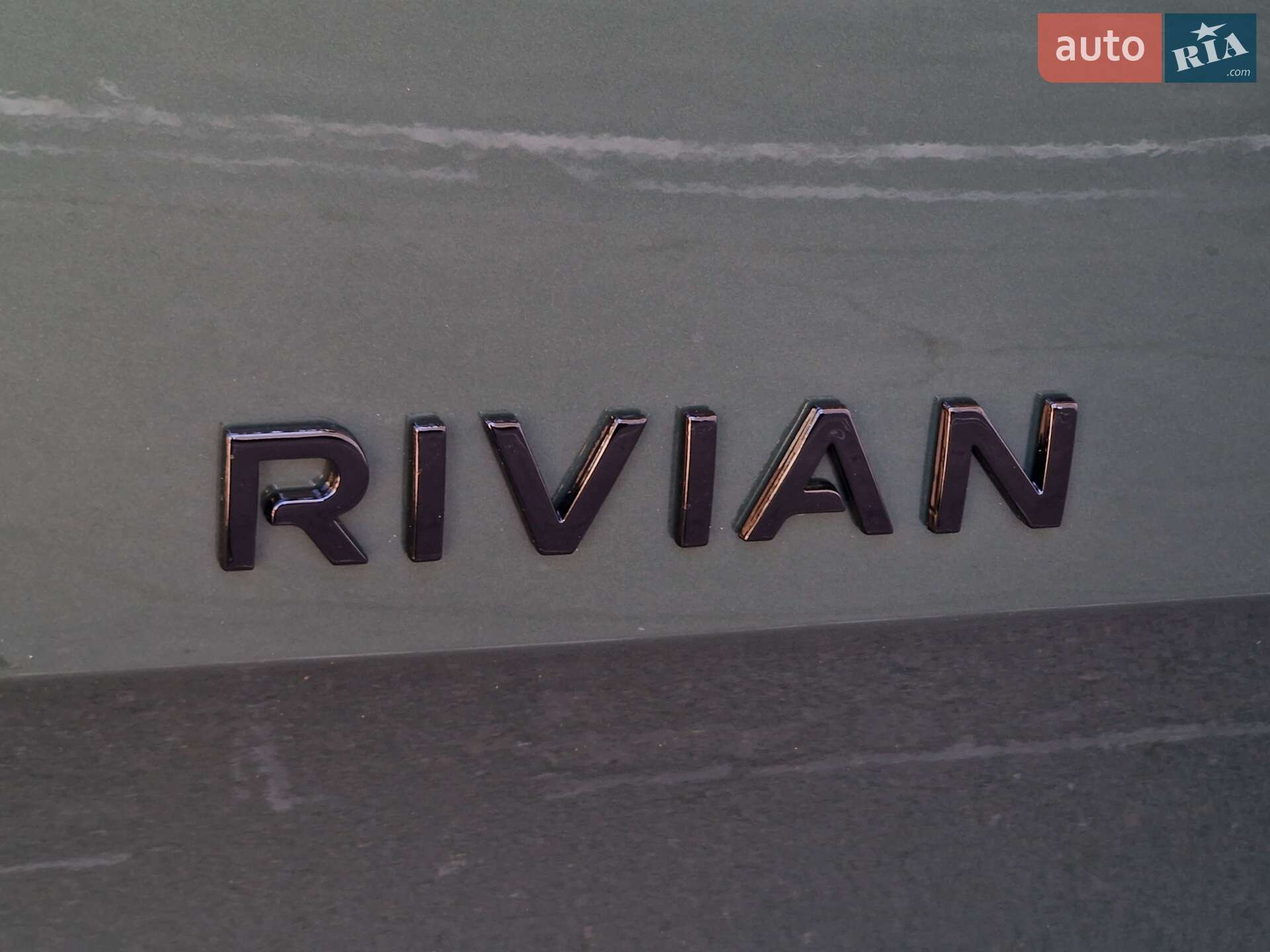 Rivian R1S 2023 VIN 7PDSGABA1PN008663 фото оголошення 13 з 91