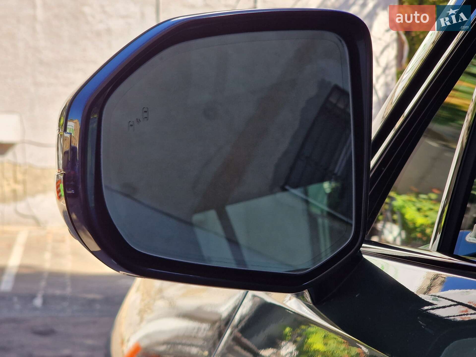 Rivian R1S 2023 VIN 7PDSGABA1PN008663 фото оголошення 15 з 91