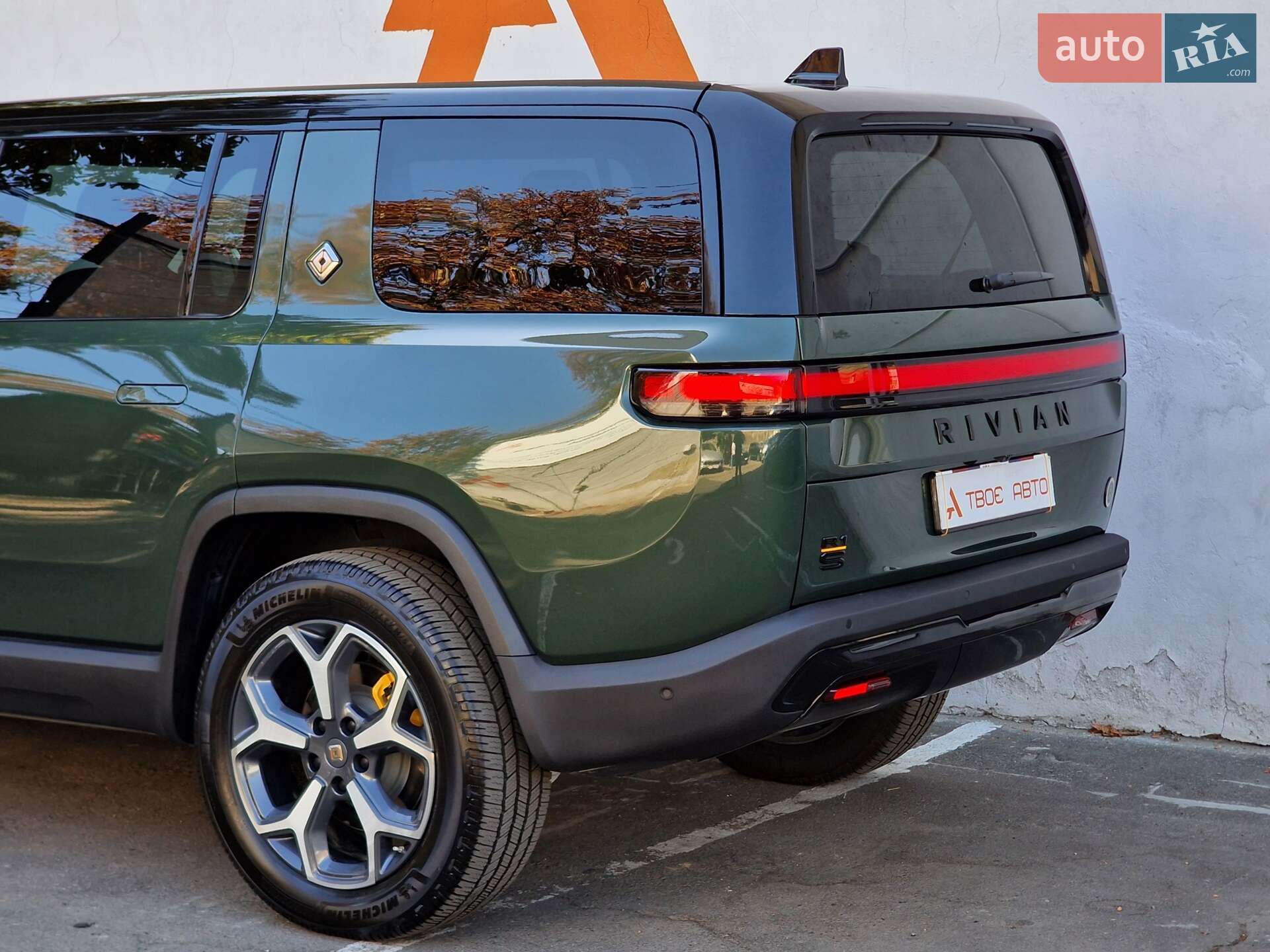 Rivian R1S 2023 VIN 7PDSGABA1PN008663 фото оголошення 31 з 91