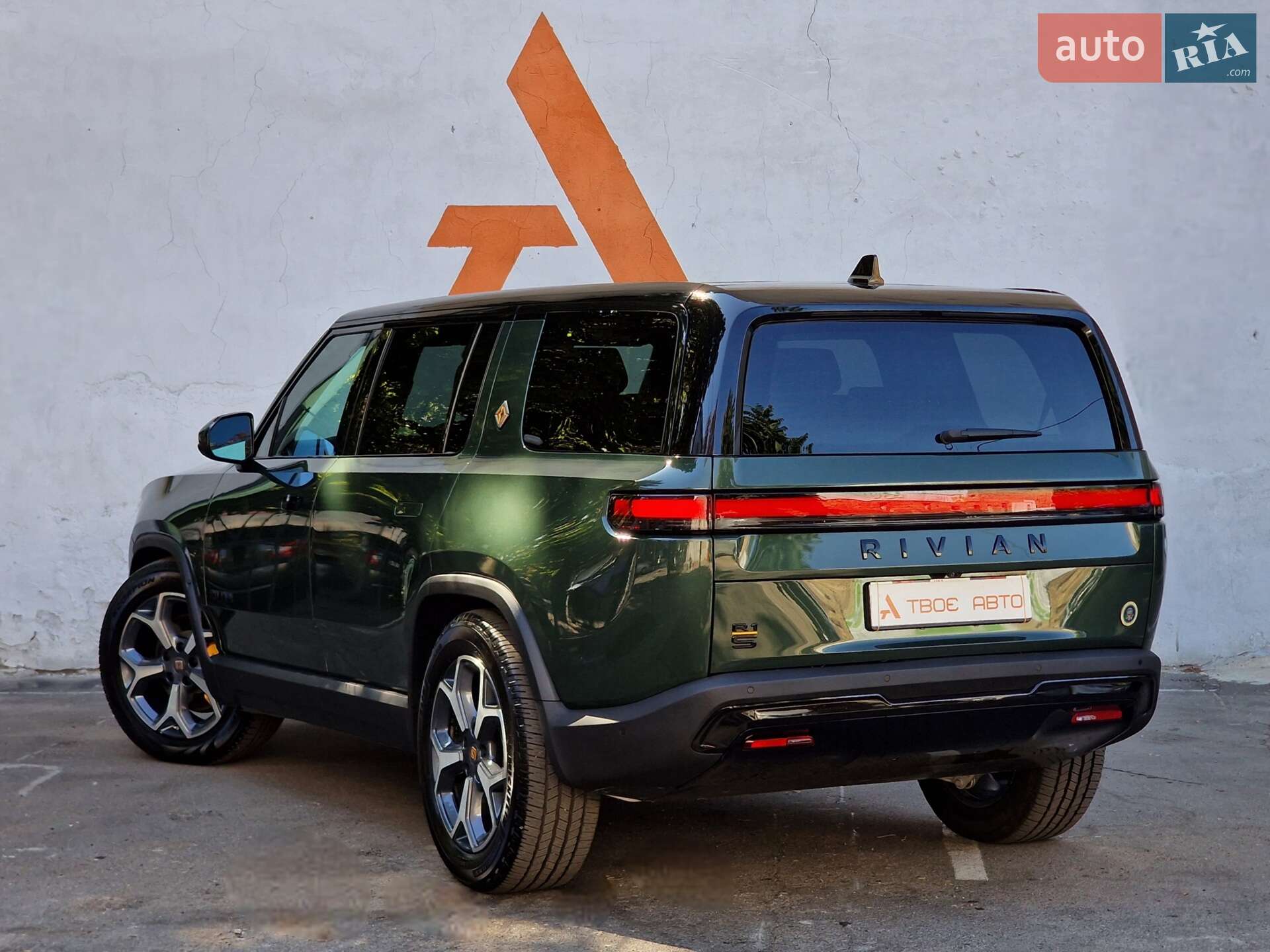 Rivian R1S 2023 VIN 7PDSGABA1PN008663 фото оголошення 37 з 91