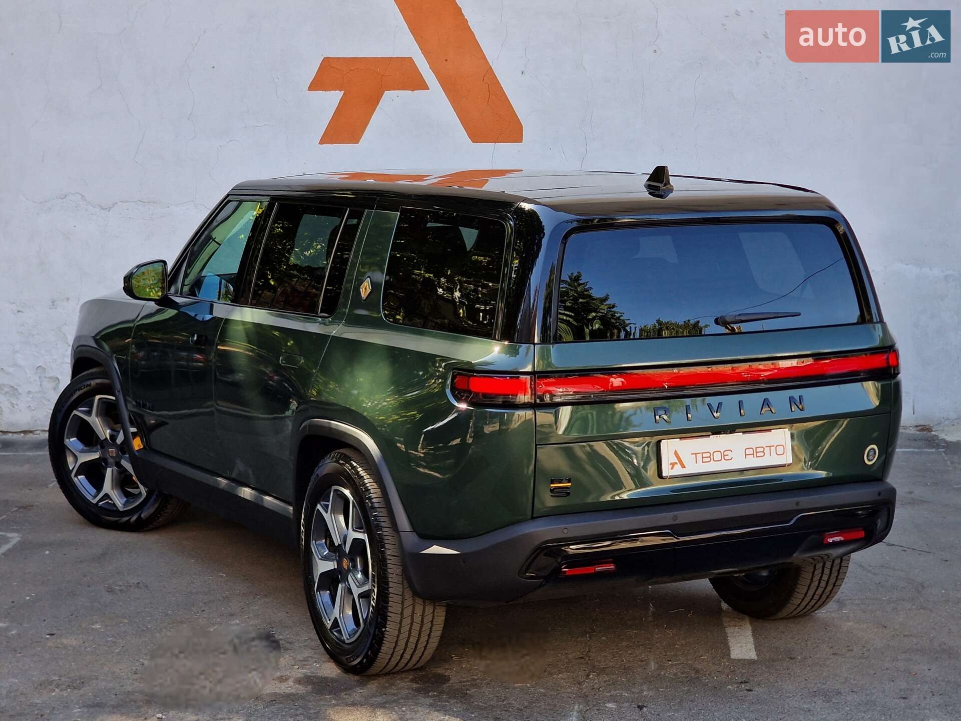 Rivian R1S 2023 VIN 7PDSGABA1PN008663 фото оголошення 38 з 91